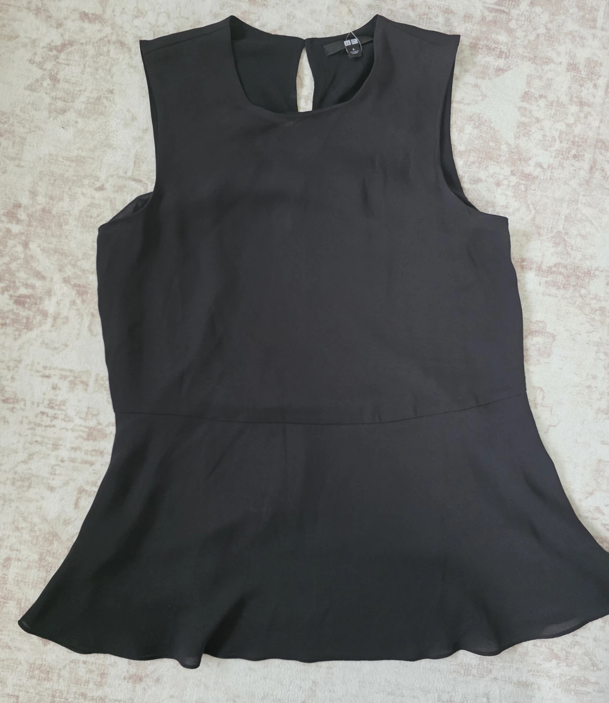 Uniqlo Black Sleeveless Peplum Top - Size S
