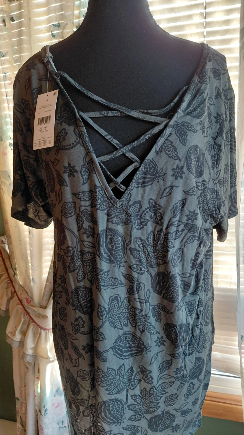 Walmart Women's Lattice Back Scoop Neck Top - 2X - photo 3