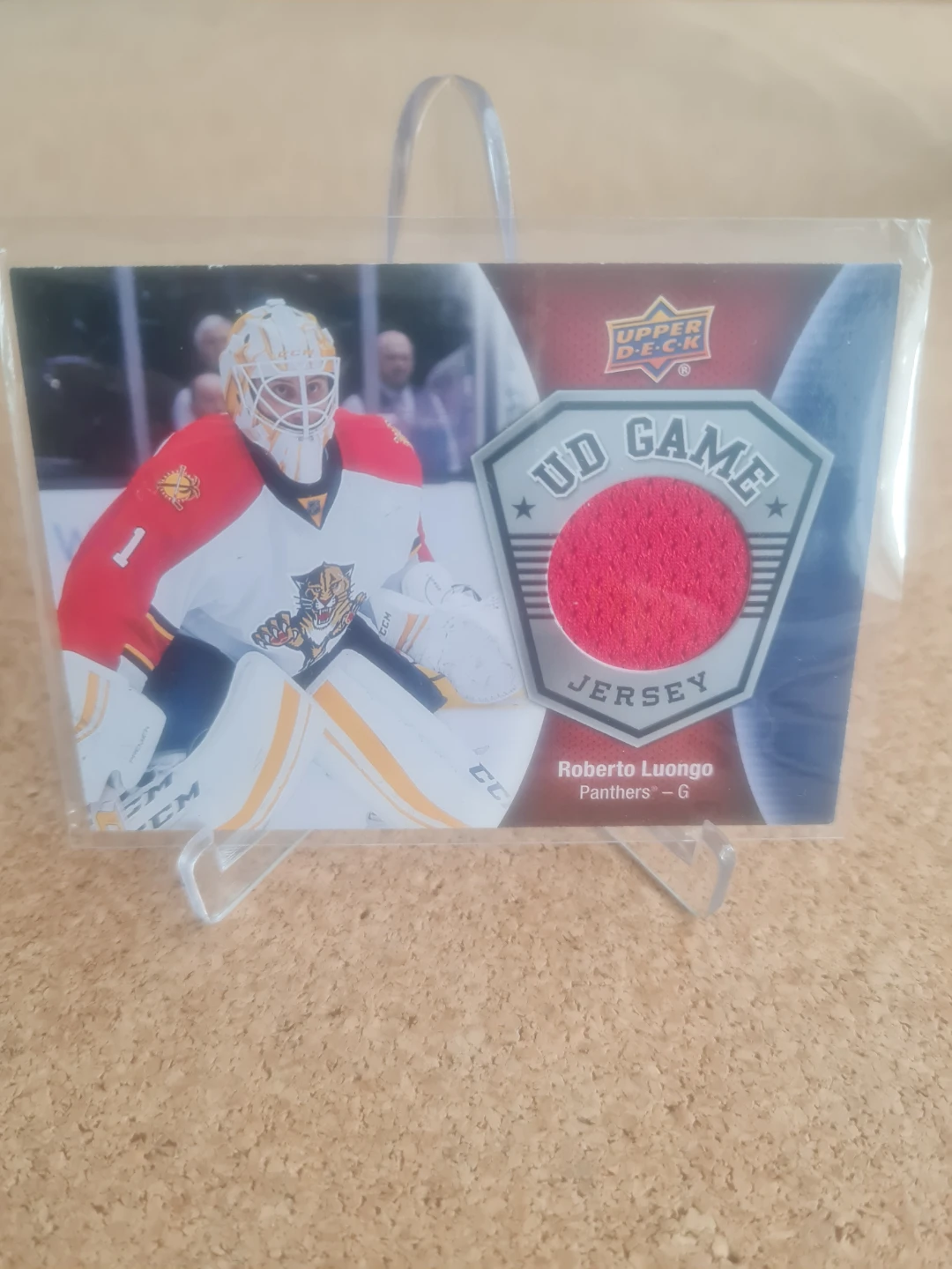 Upper Deck Roberto Luongo Game Jersey Hockey Card