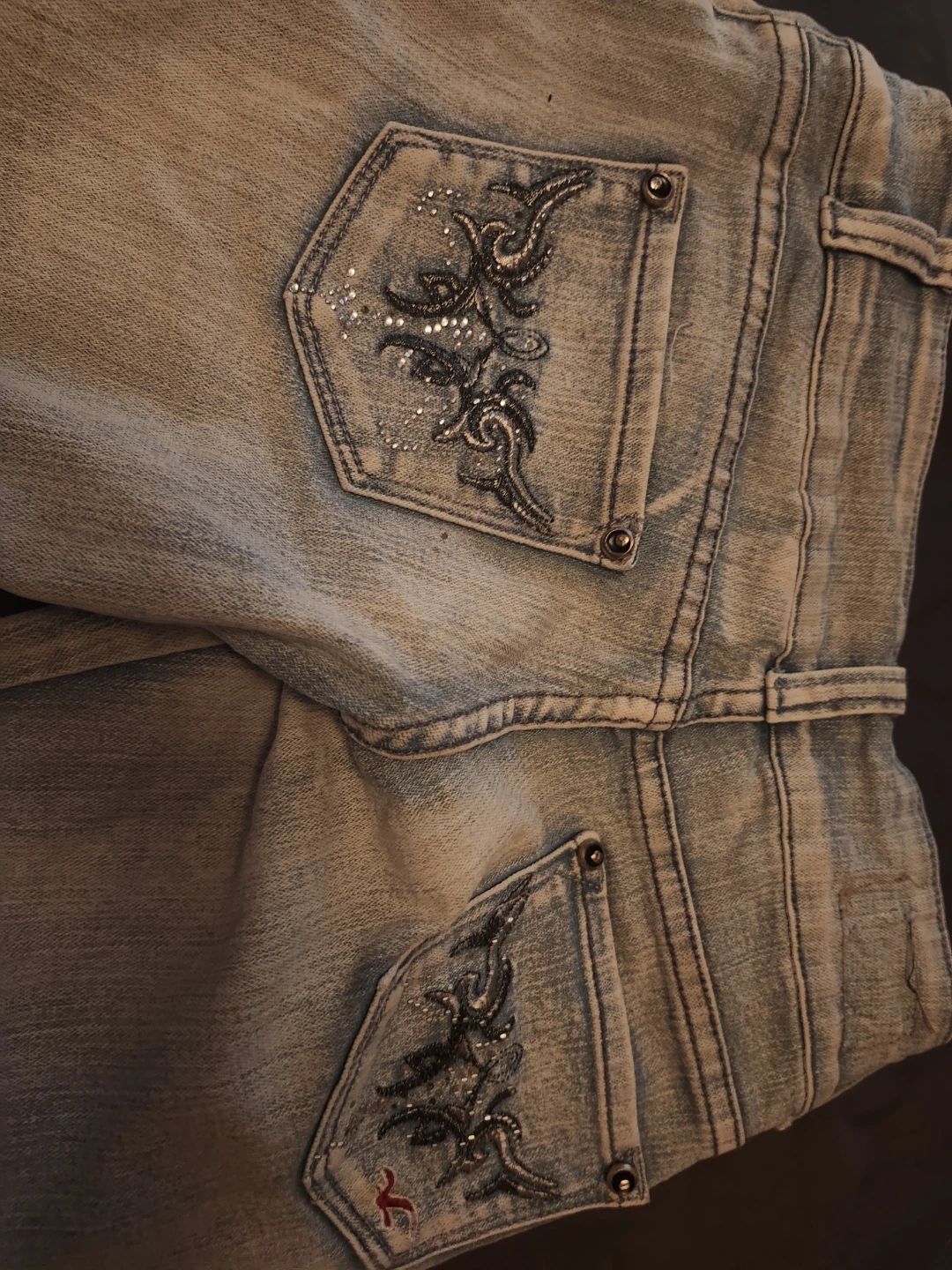 Light Wash Embellished Jeans - photo 2