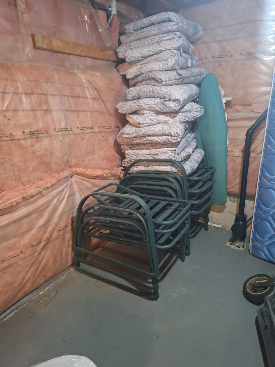 Set of 12 Patio Glider Chairs with Cushions and table - photo 2