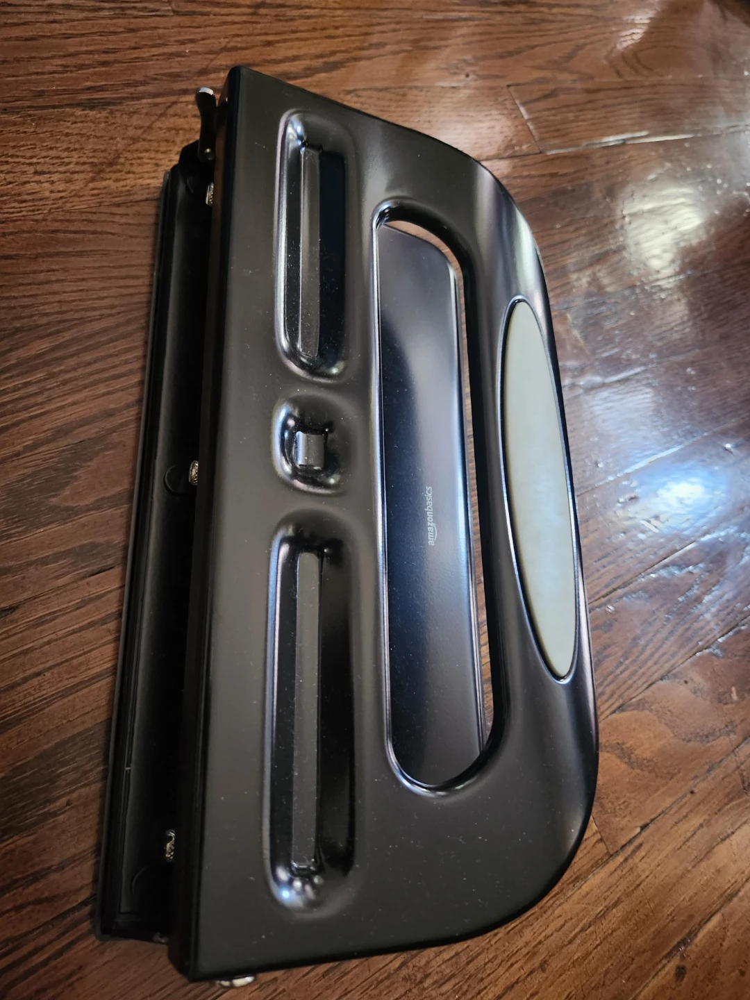 Heavy Duty Hole Punch
