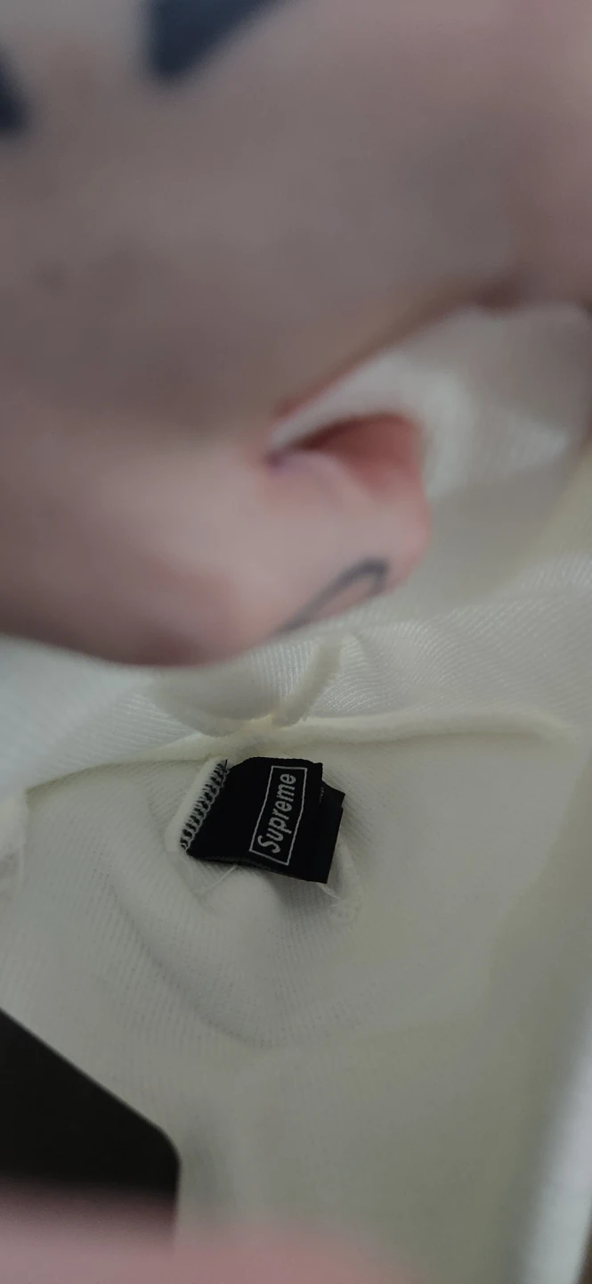 Supreme New Era White Beanie - photo 4