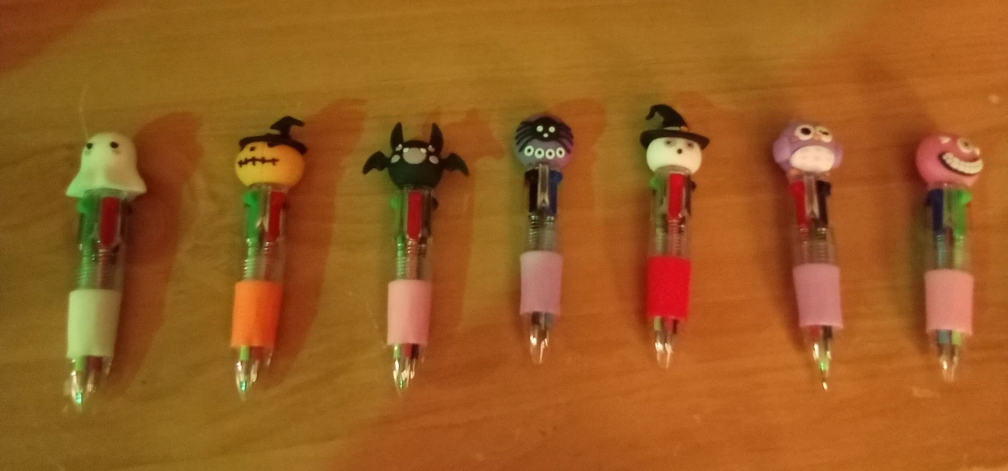 7-Piece Halloween Themed Multi-Color Pens