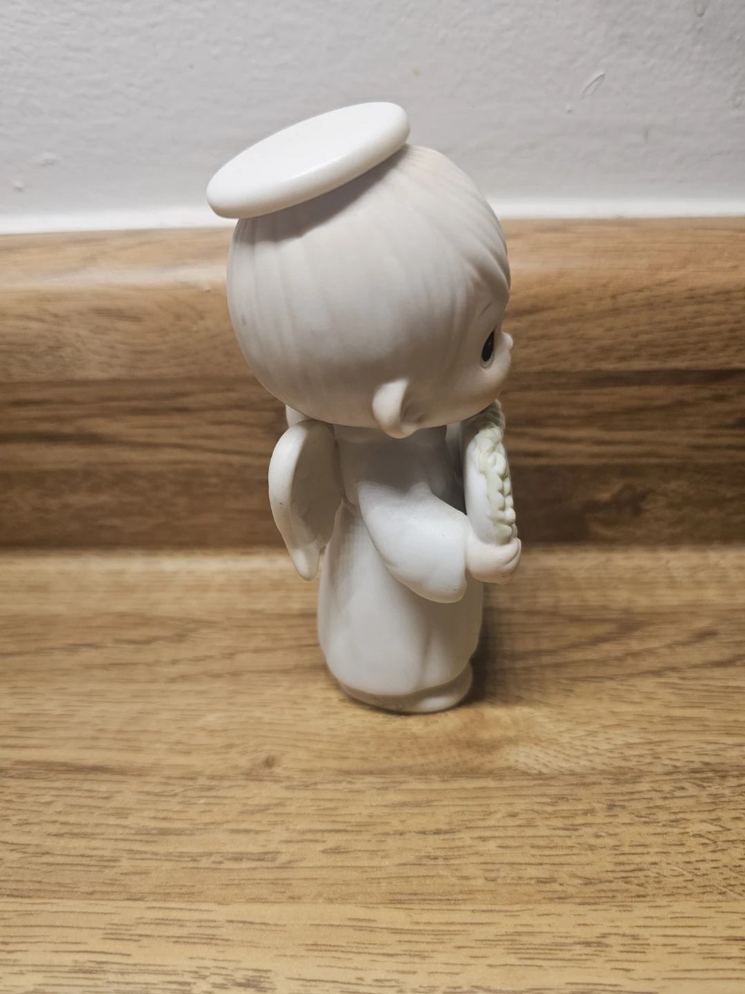 Precious Moments Figurine - photo 2