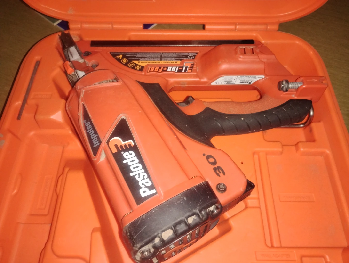 Paslode 30° Li-Ion + Fuel Cordless Framing Nailer - photo 2