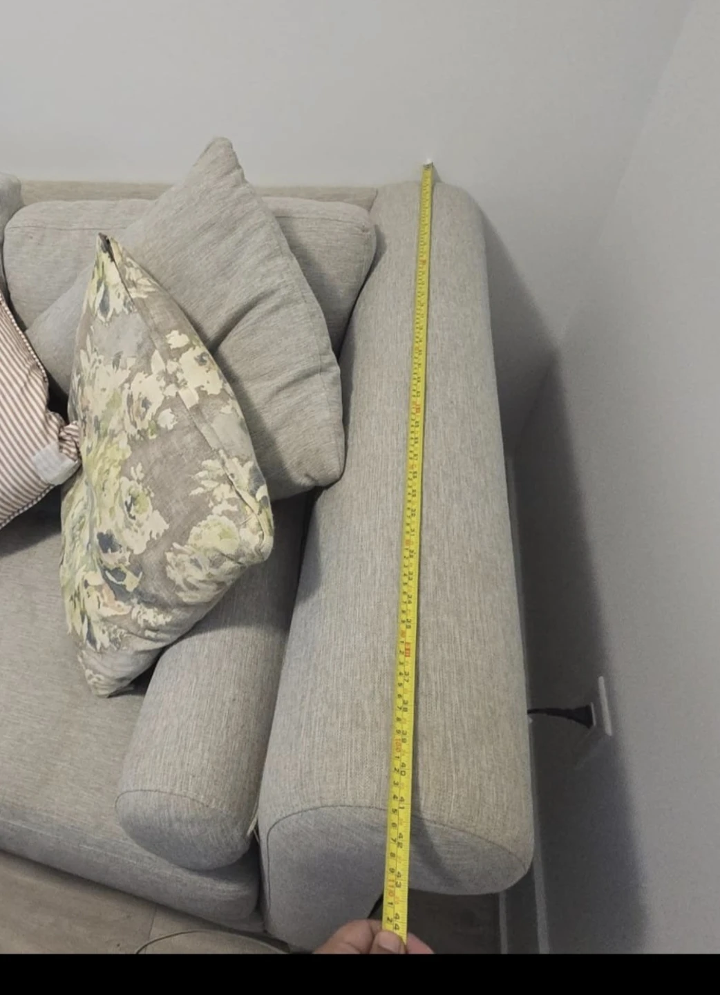 Light Grey Sofa with Accent Pillows. Super comfy 😌 - photo 4