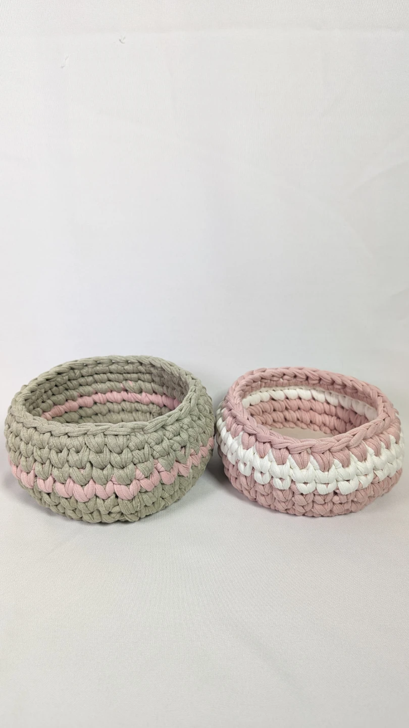 Crochet basket with wooden bottom - photo 5