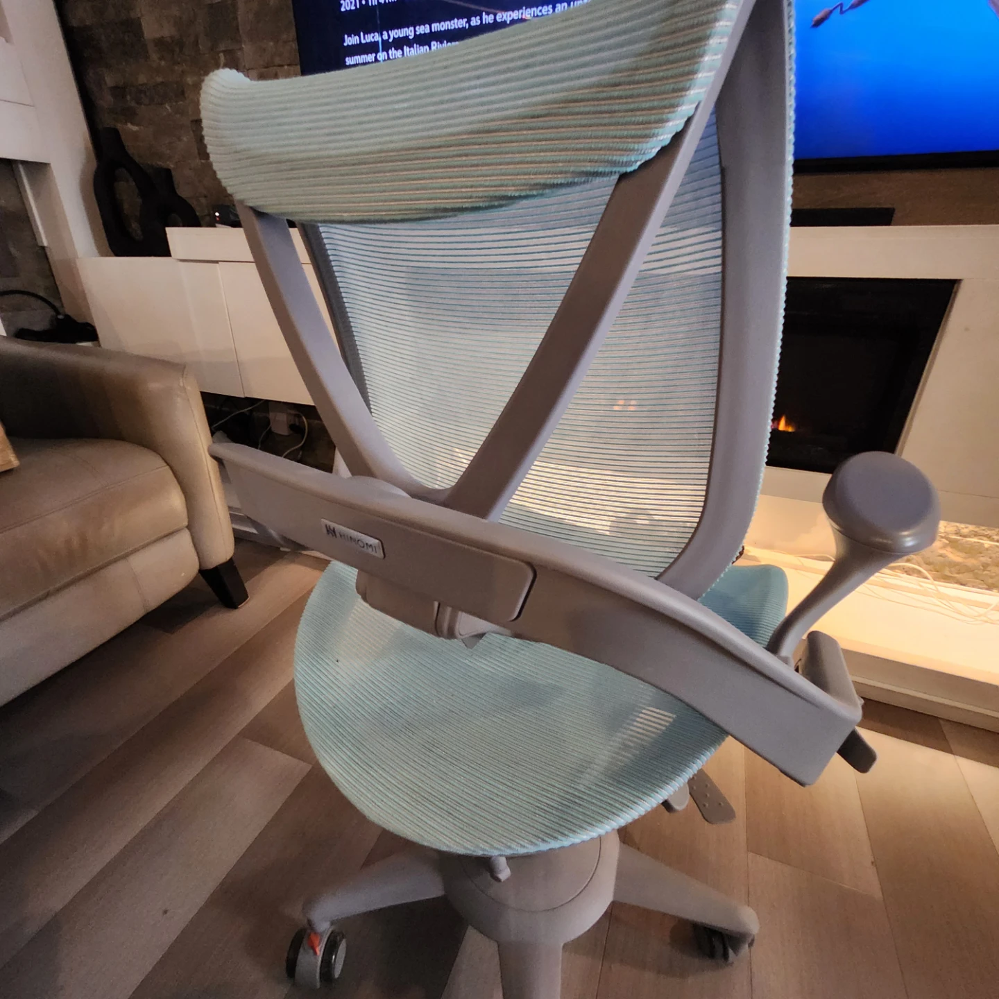 Ergonomic Office Chair - Light Blue Mesh - photo 3