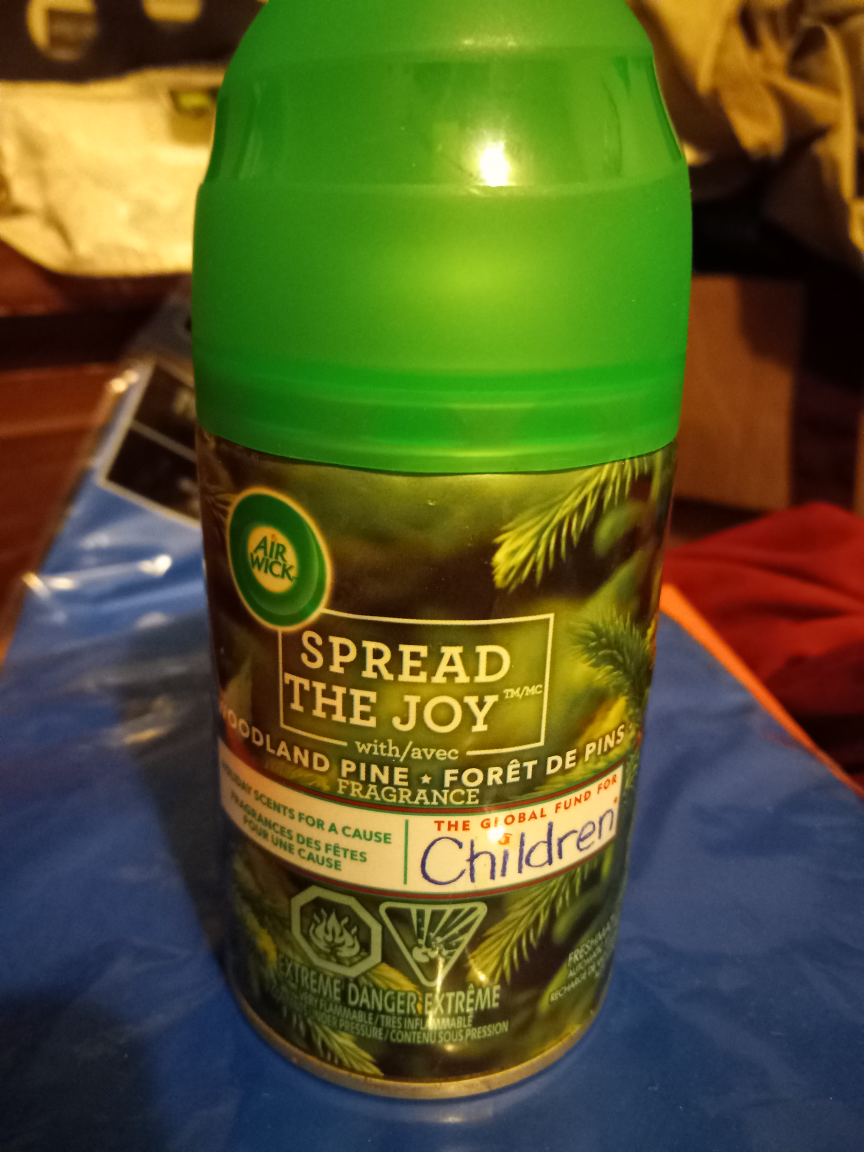 Air Wick Woodland Pine "Spread The Joy" Fragrance