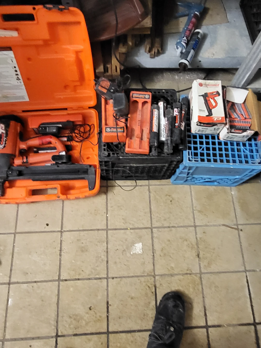 Ramset T3 1/2 " Concrete Nailer Kit