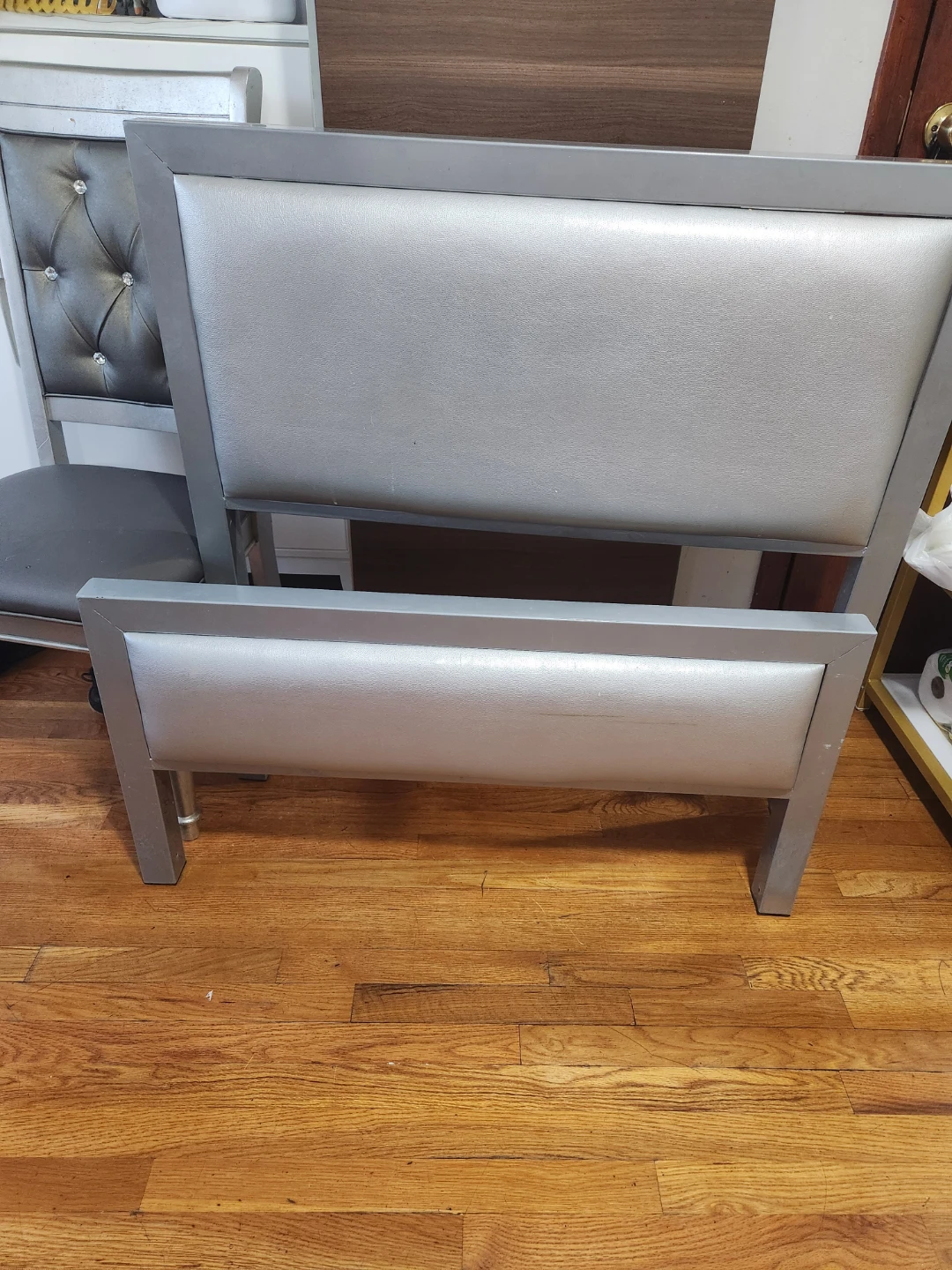 Silver Faux Leather Headboard - photo 2