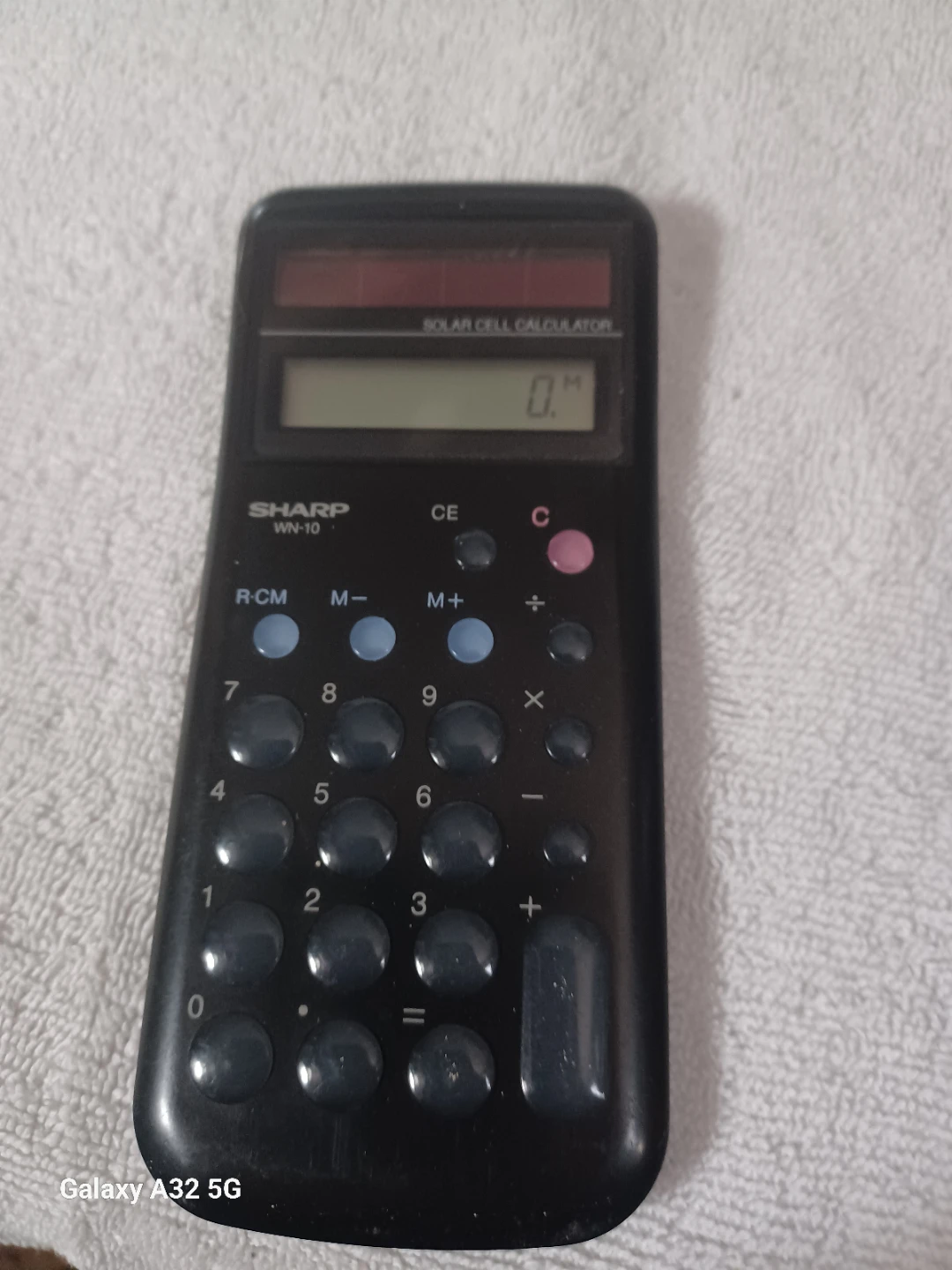 Sharp WN-10 Solar Cell Calculator with Cover - photo 2