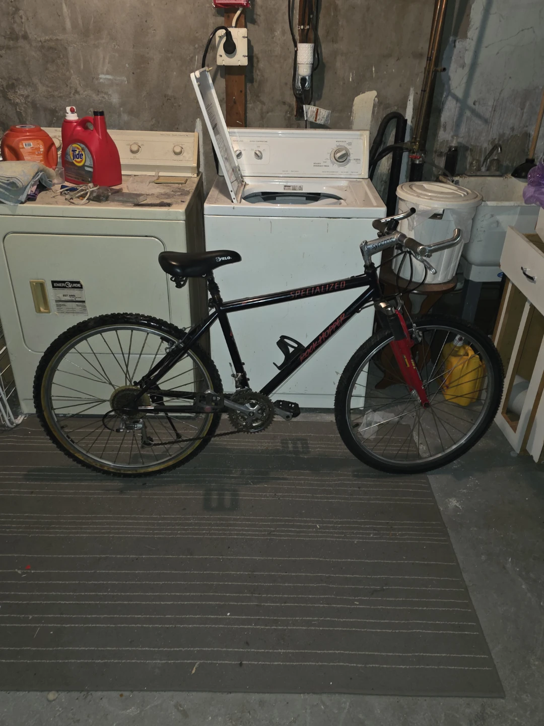 Specialized Rockhopper Mountain Bike