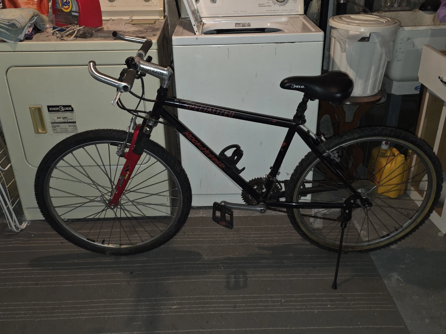 Specialized Rockhopper Mountain Bike - photo 3