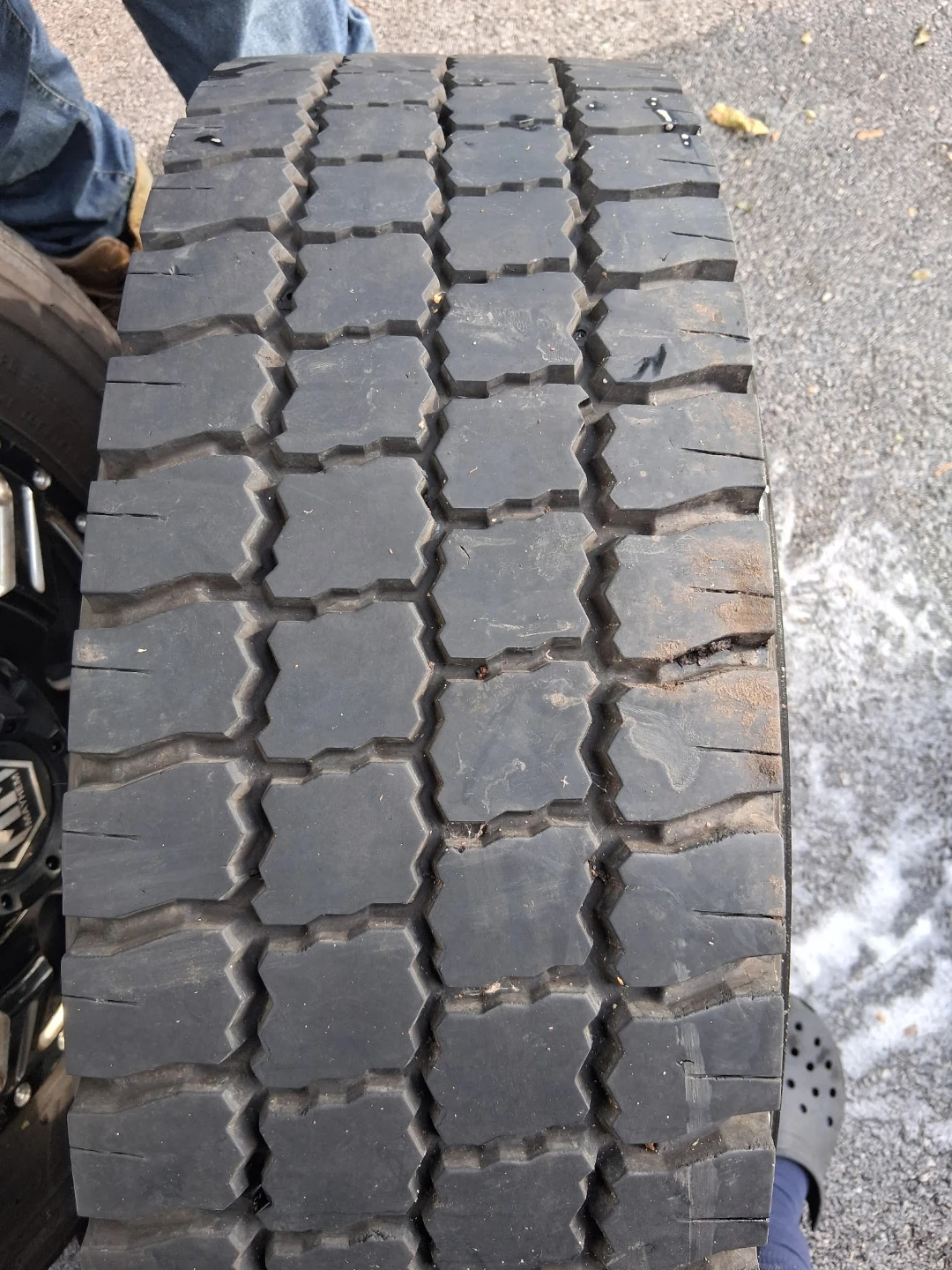 Set of 6 Tires and Rims - photo 4