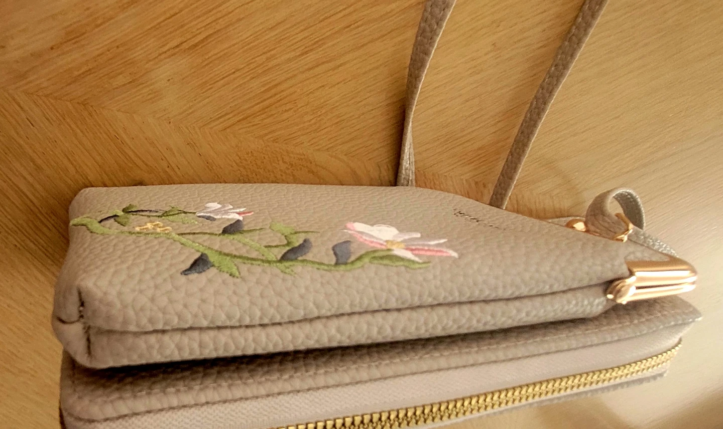 Grey Embroidered purse with Strap. - photo 3