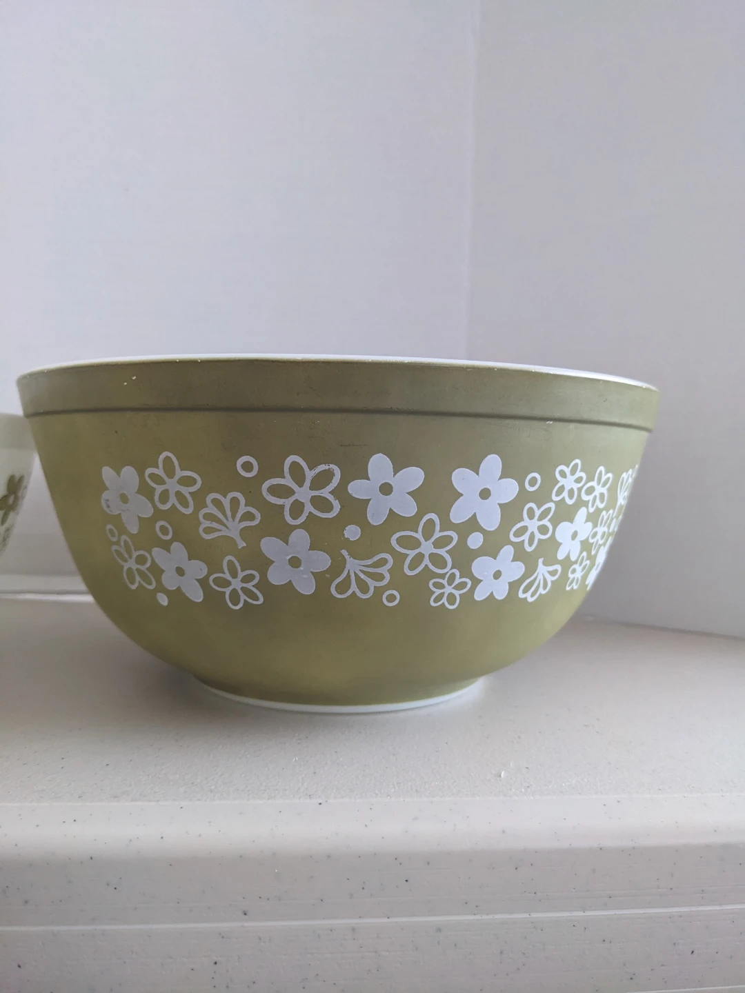 Vintage Pyrex Mixing Bowls - Set of 3 - photo 4