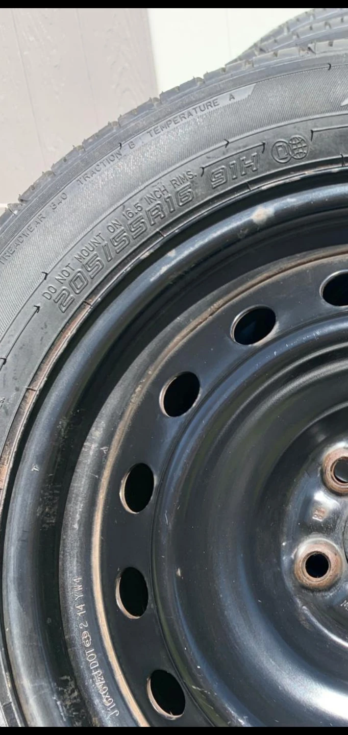 4x 205/55R16 ENASAVE Tires on 16 inch Rims
