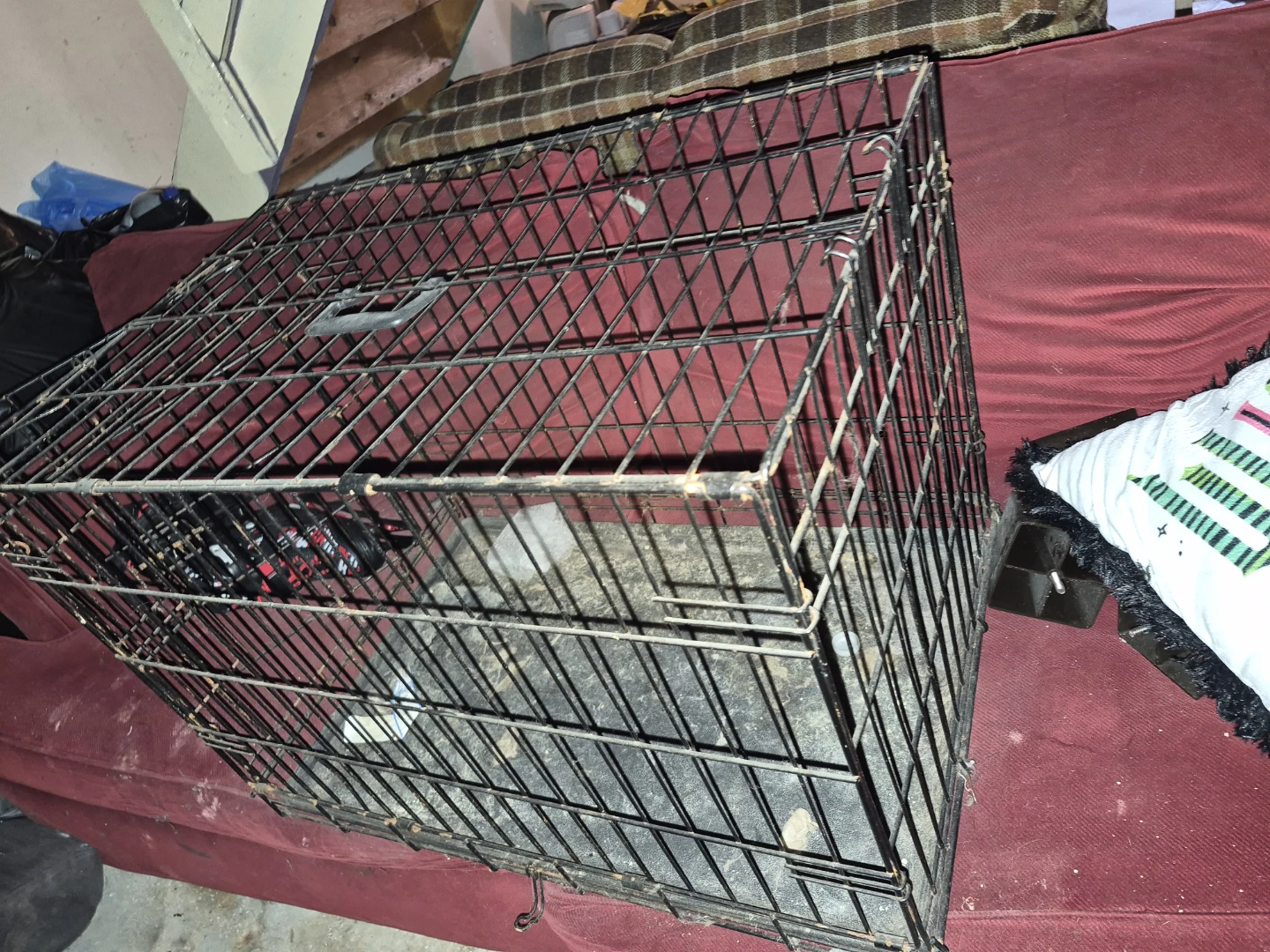 Large Wire Dog Crate 18x29