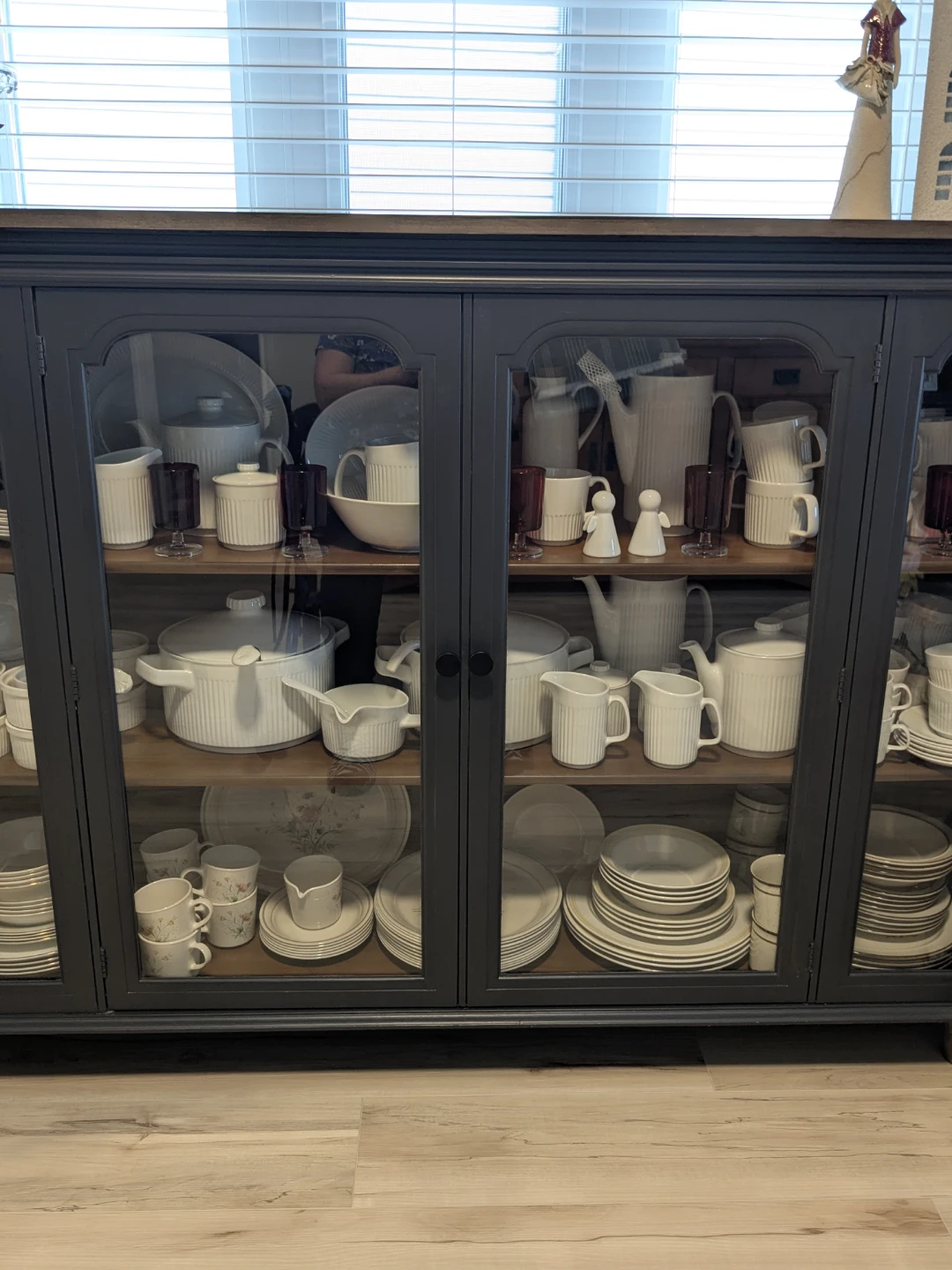 Sideboard China cabinet - photo 2