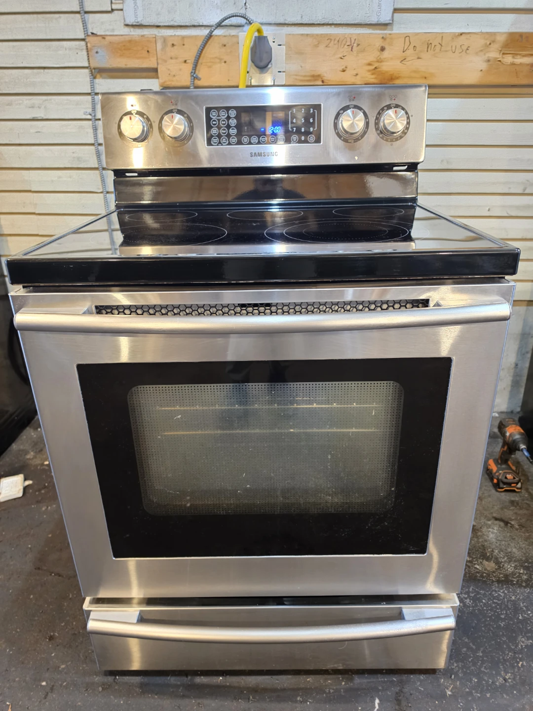 Samsung Electric Steam-Clean Stove - Delivery Available - photo 2