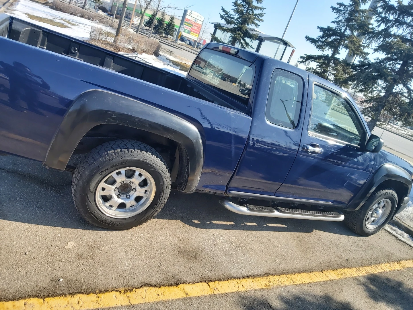 Blue Chevrolet Colorado Truck - photo 3