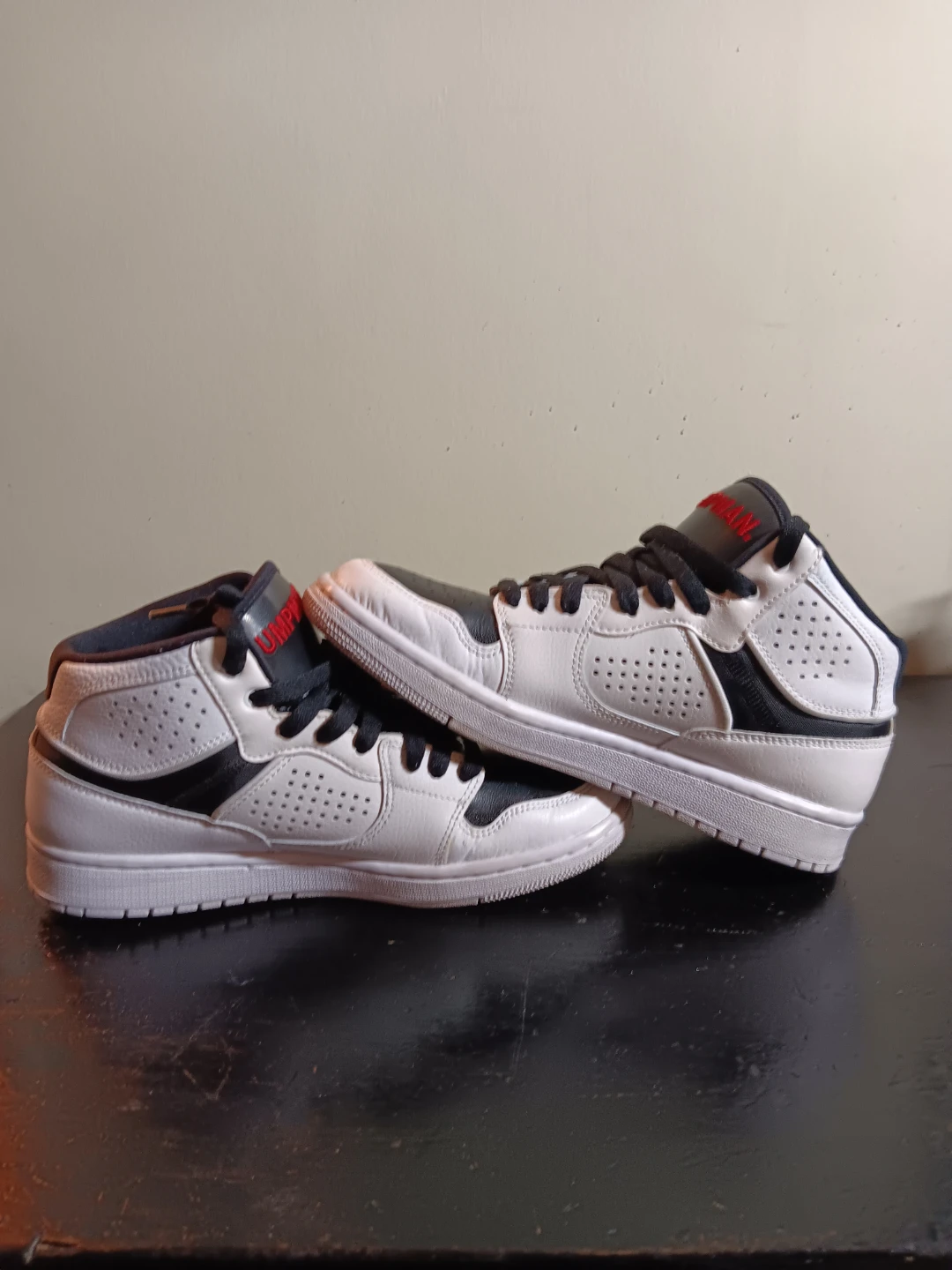 Jordan Jumpman Mid Top Sneakers White Black Red - photo 3