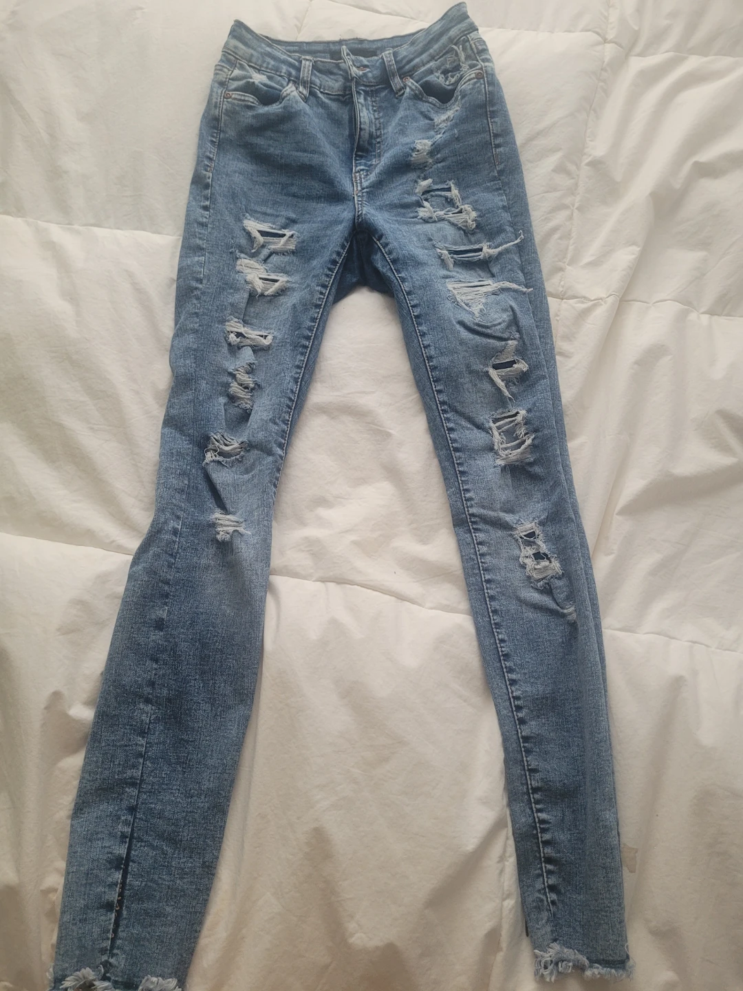 Distressed Light Wash Skinny Jeans