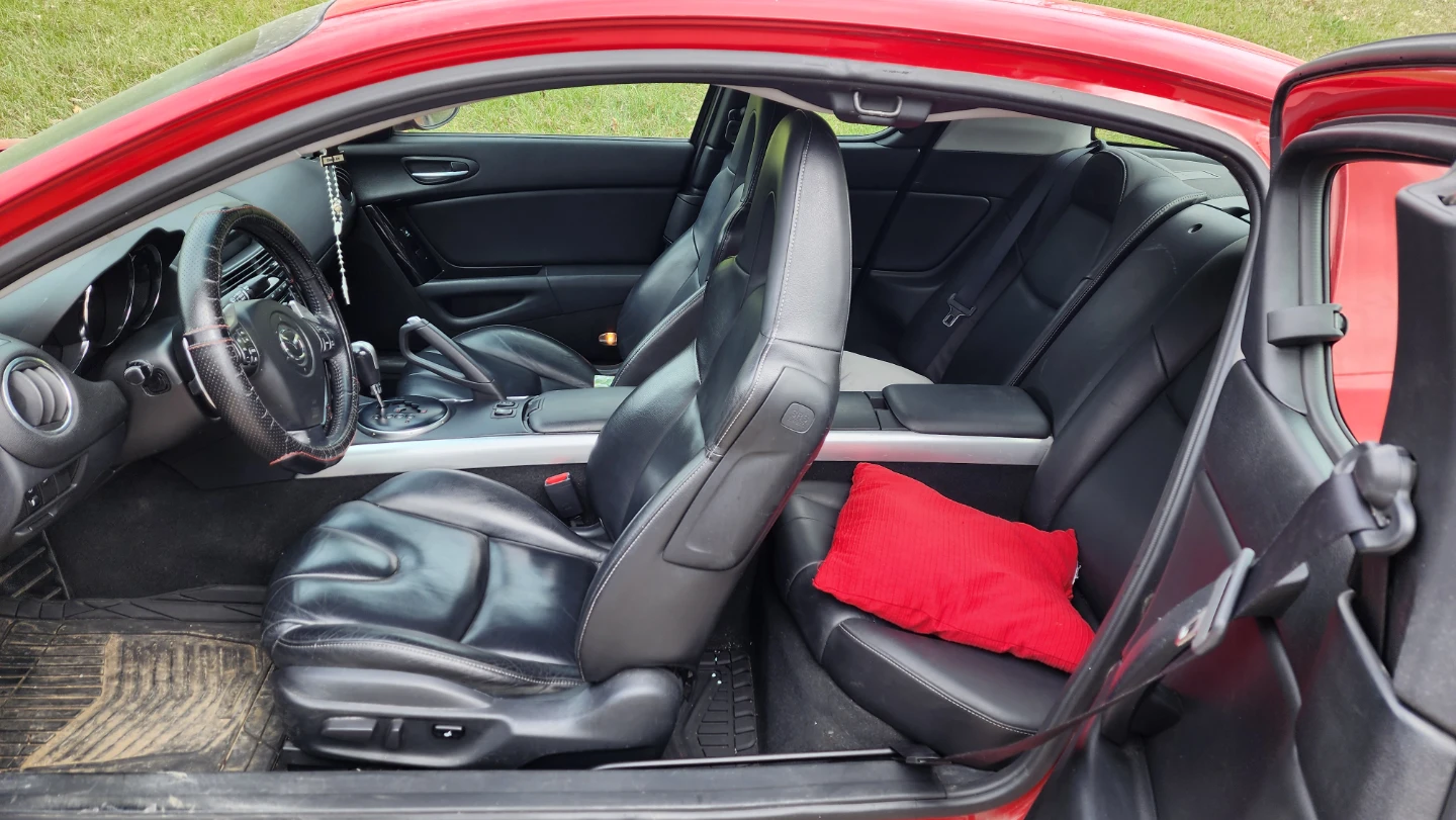 Red Mazda RX-8 - photo 3