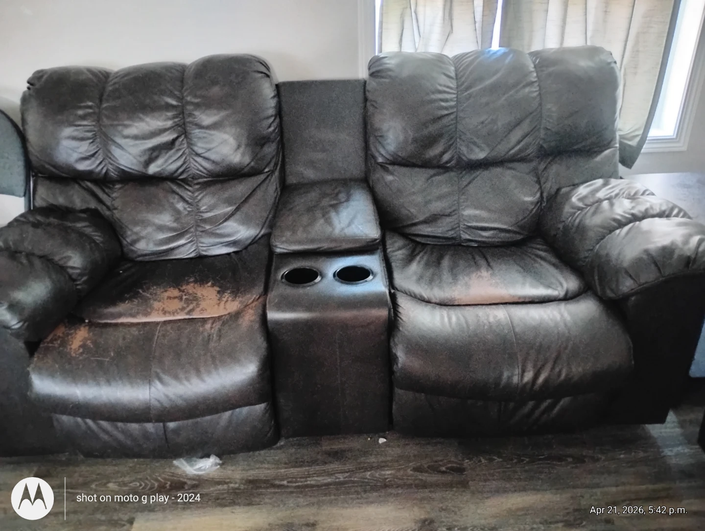 Dark brown leather reclining sofa with cup holders - photo 4