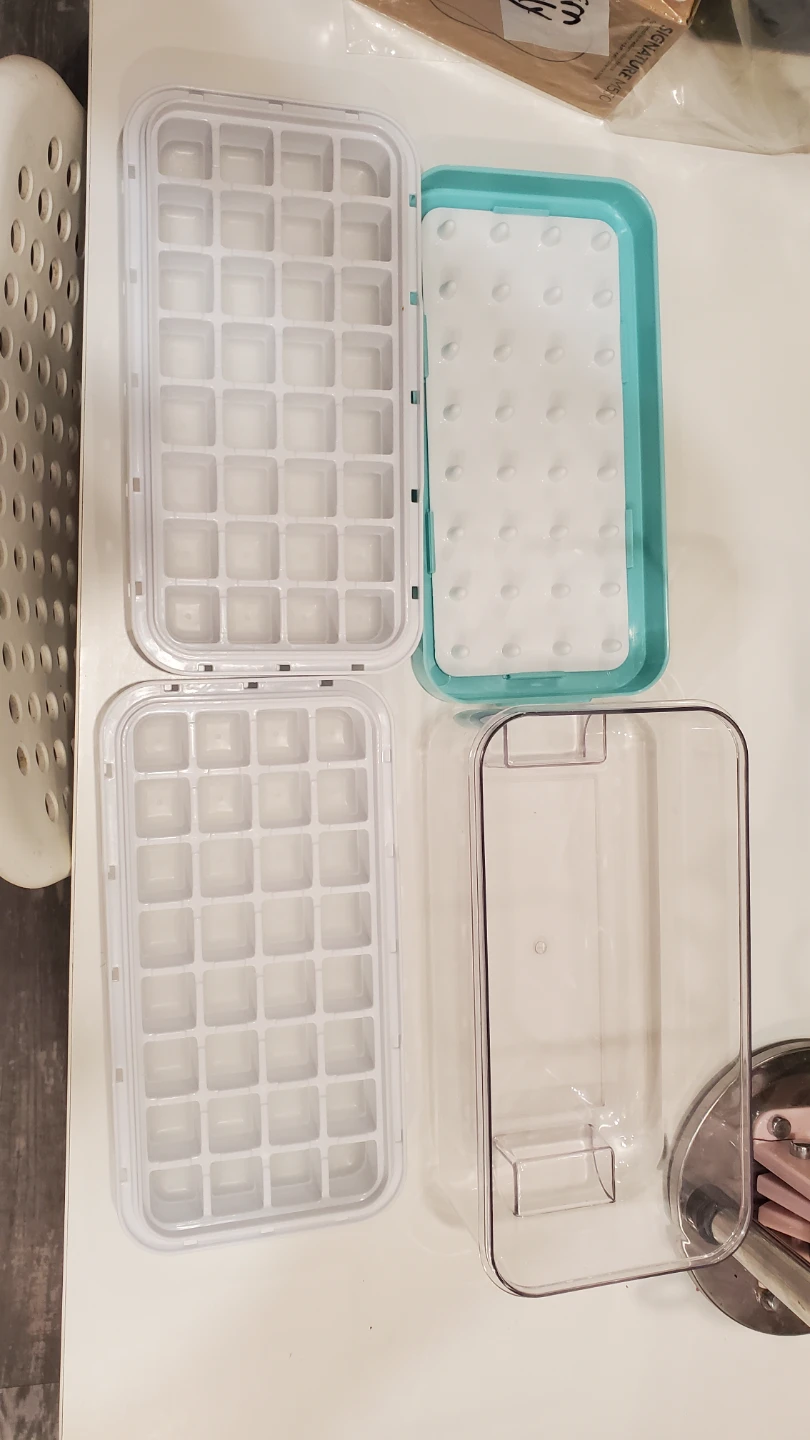 Ice Cube Tray Set with Storage Bin - photo 3