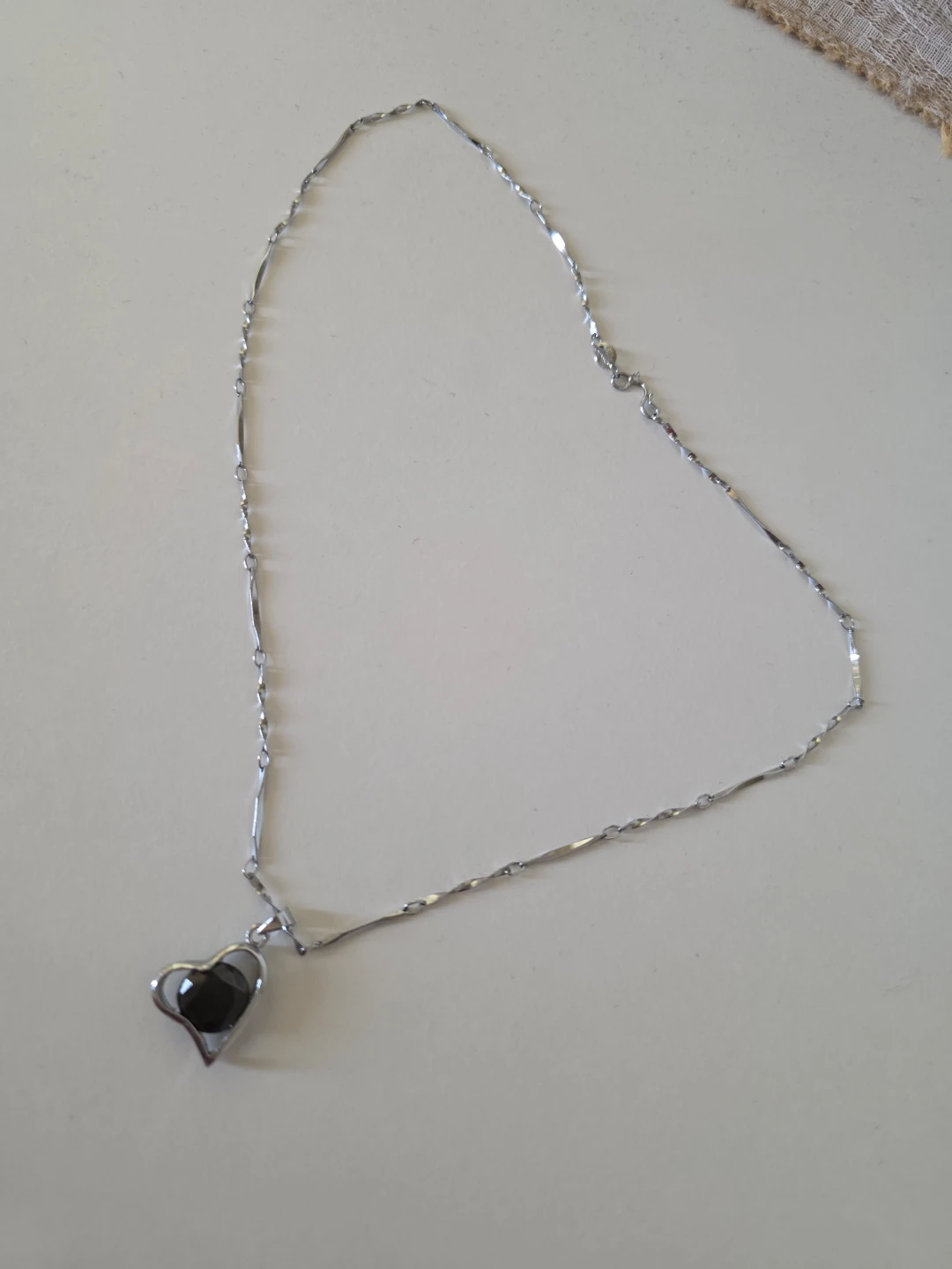 925 Sterling Silver Chain and Heart Pendant Necklace
