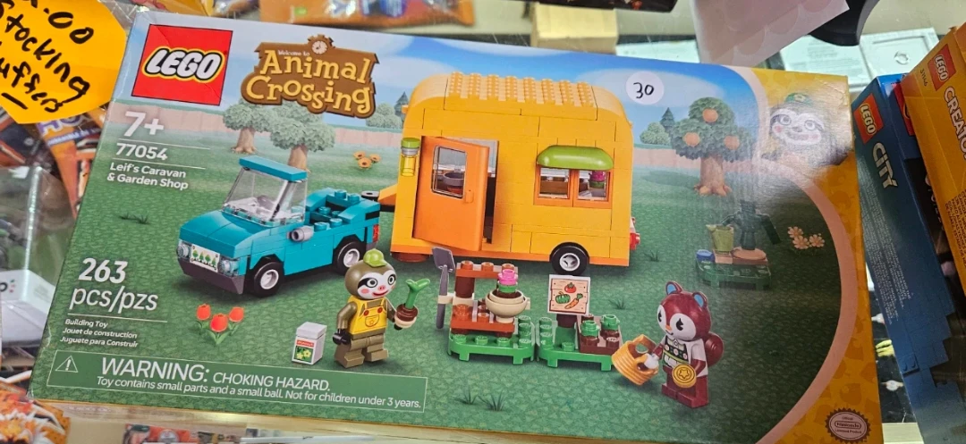 LEGO Animal Crossing Leif's Caravan & Garden Shop Set 77054