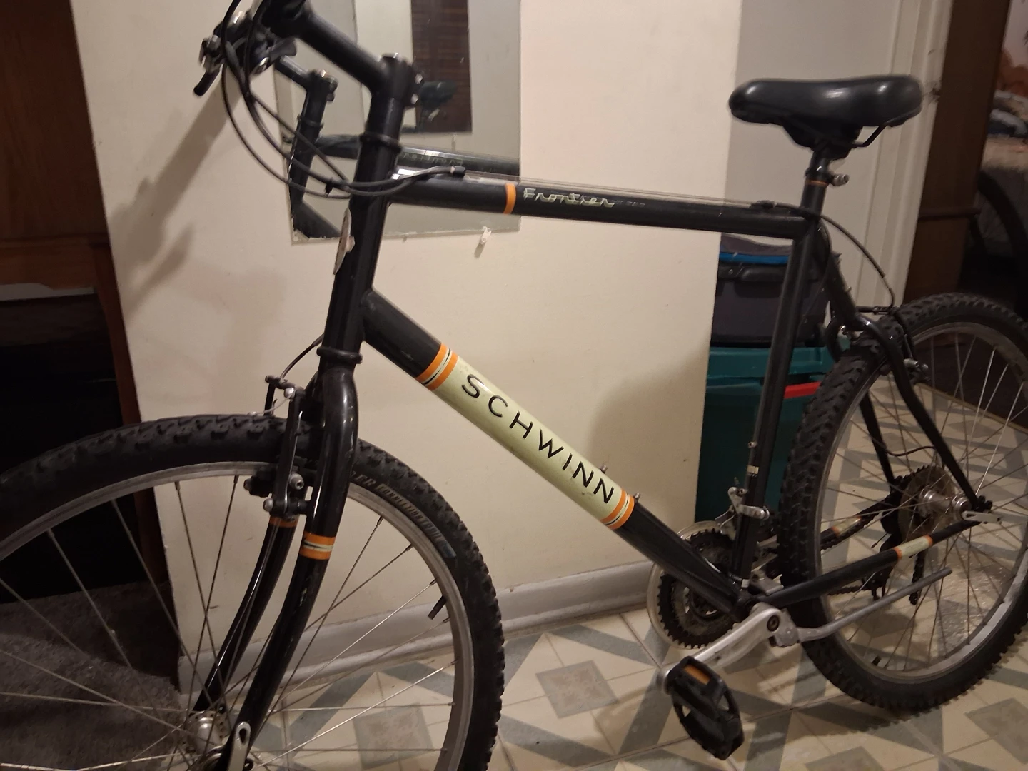 Schwinn Frontier Mountain Bike
