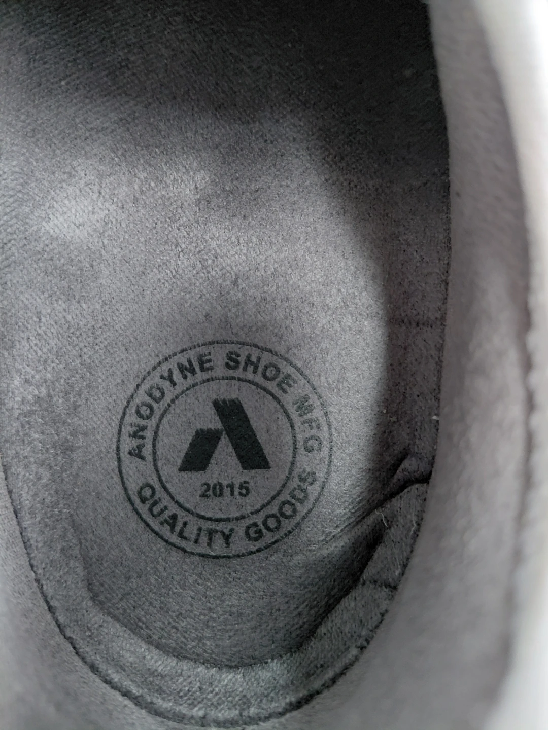 ANODYNE White Slip-On Sneakers -off the shelf orthopedic Size 6M - photo 4