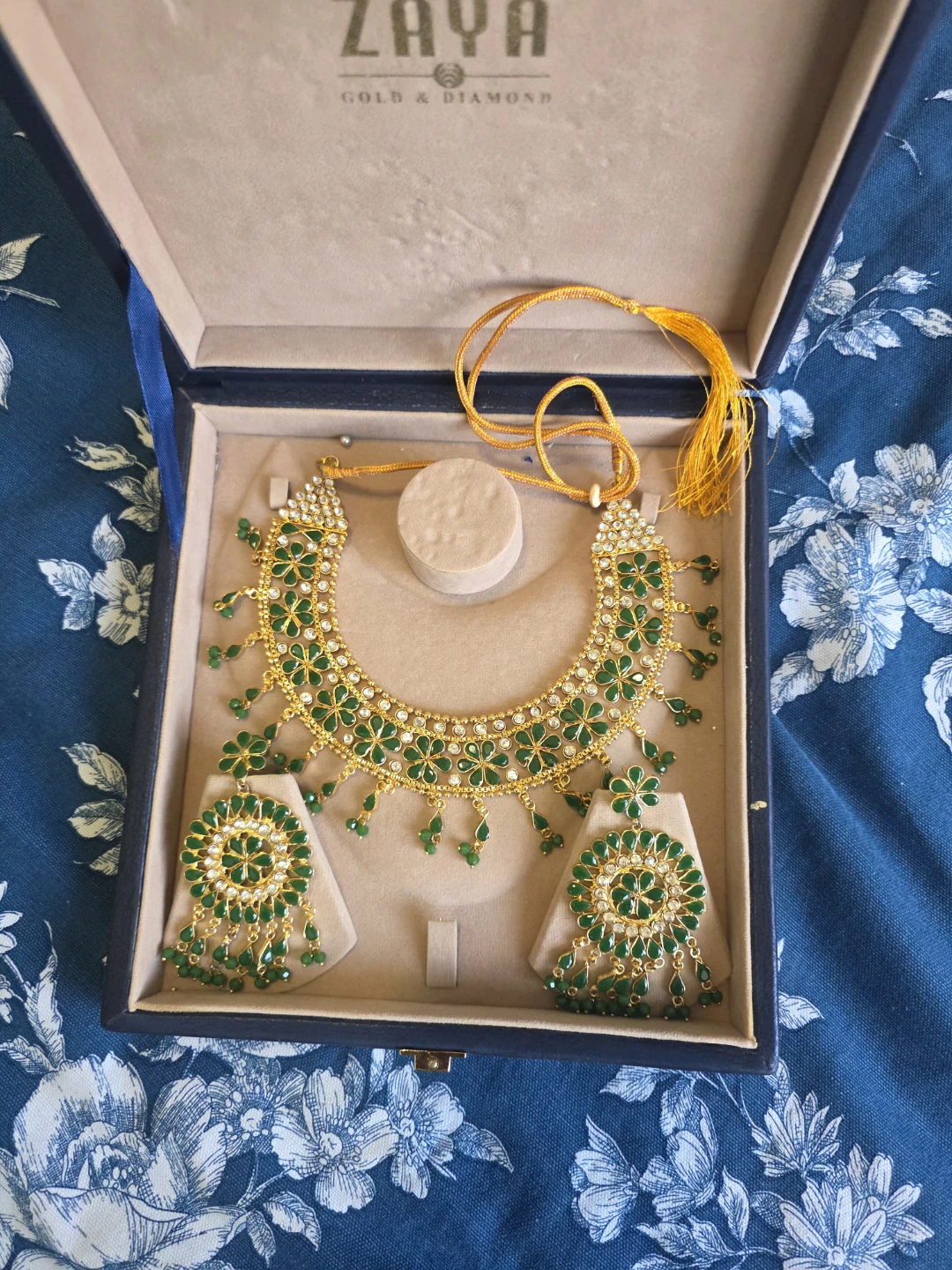 Goldplated Necklace and Earrings Set