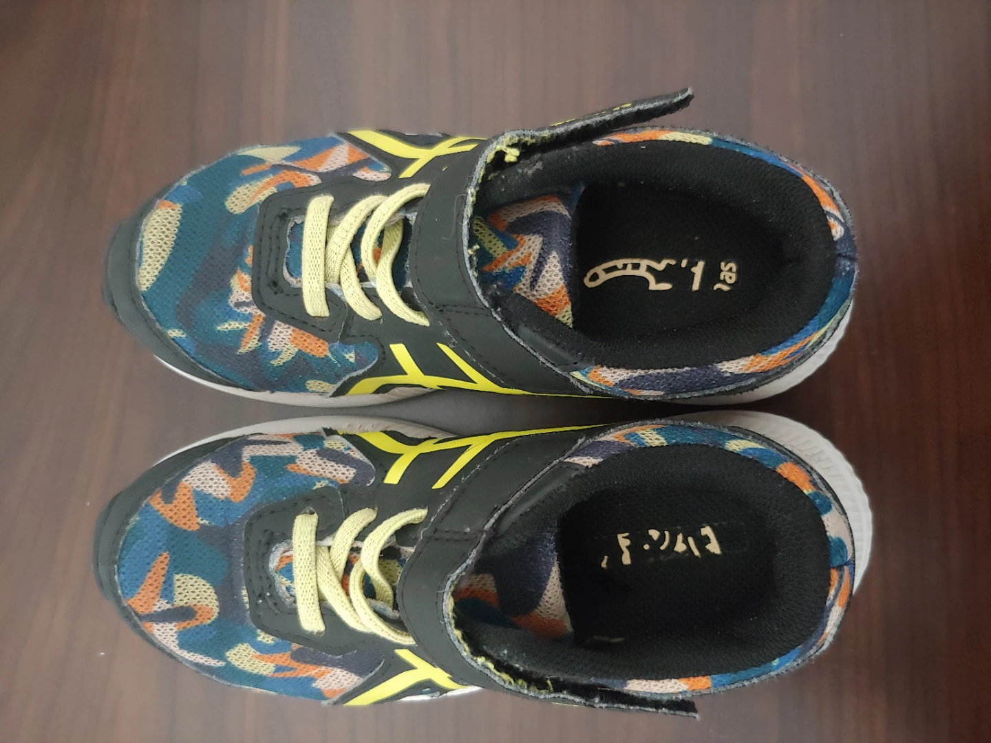 ASICS Contend boys Running Shoes size 11 - photo 2