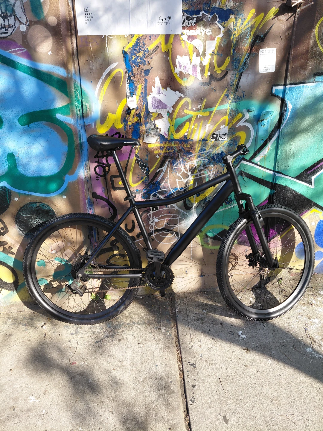 Black Mountain Bike Frame with Pedals - photo 3