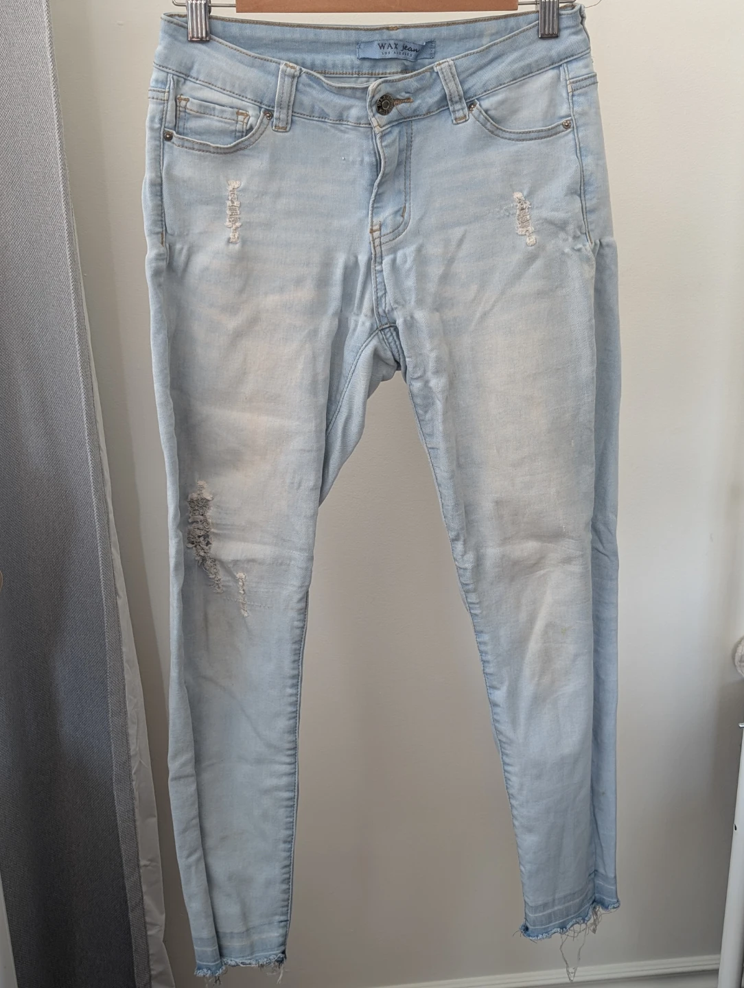 Light Wash Distressed Skinny Jeans - WAX JEAN - Size 7
