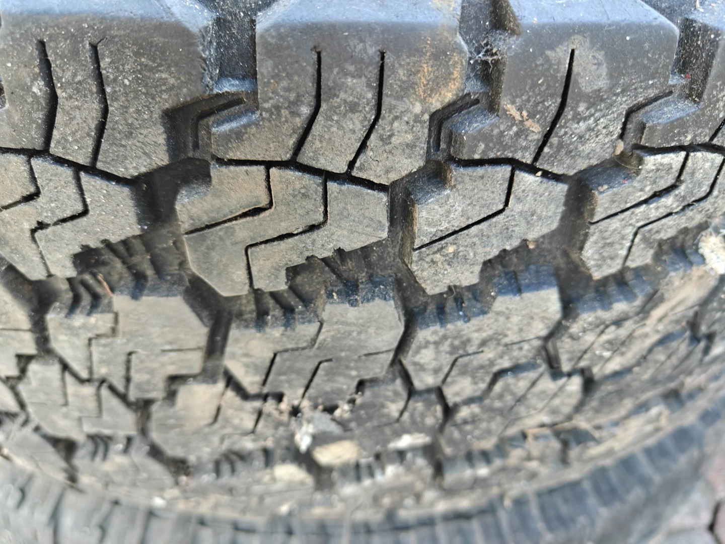 Goodyear Wrangler All-Season Tire 30x9.50R15LT