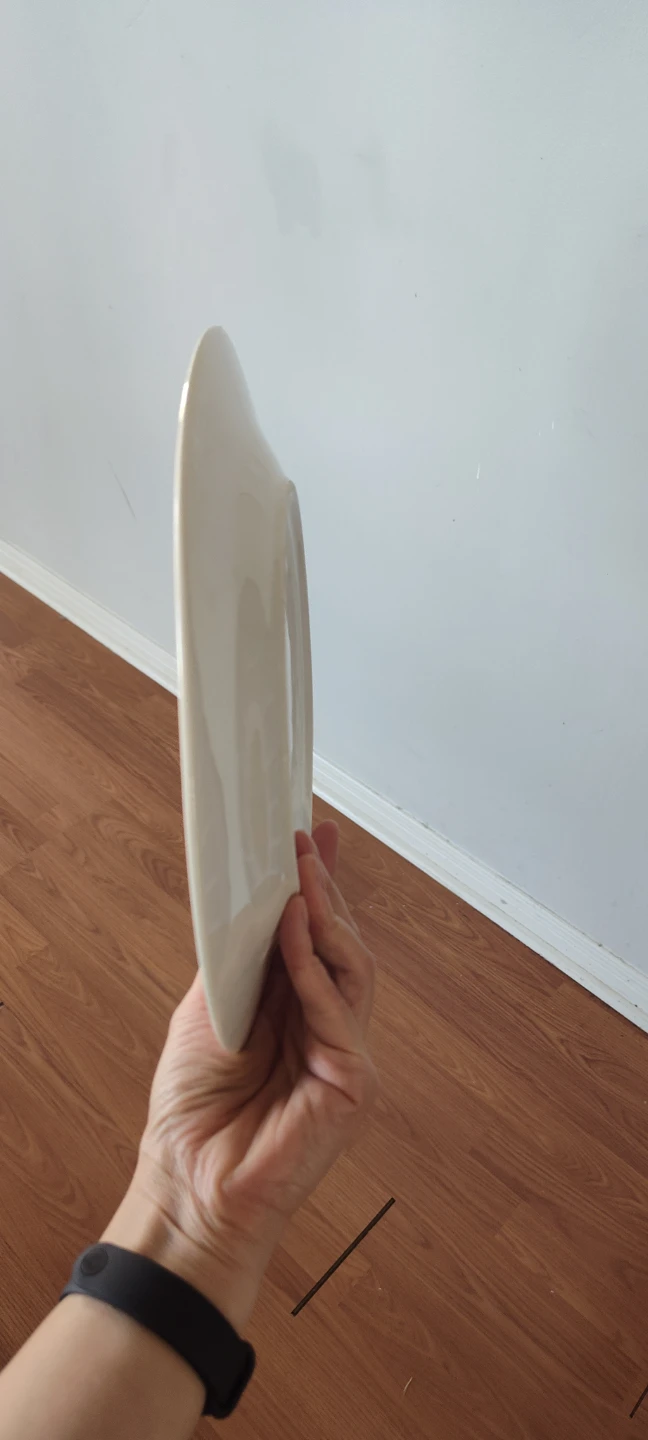 Cream coloured dinner plate - photo 2
