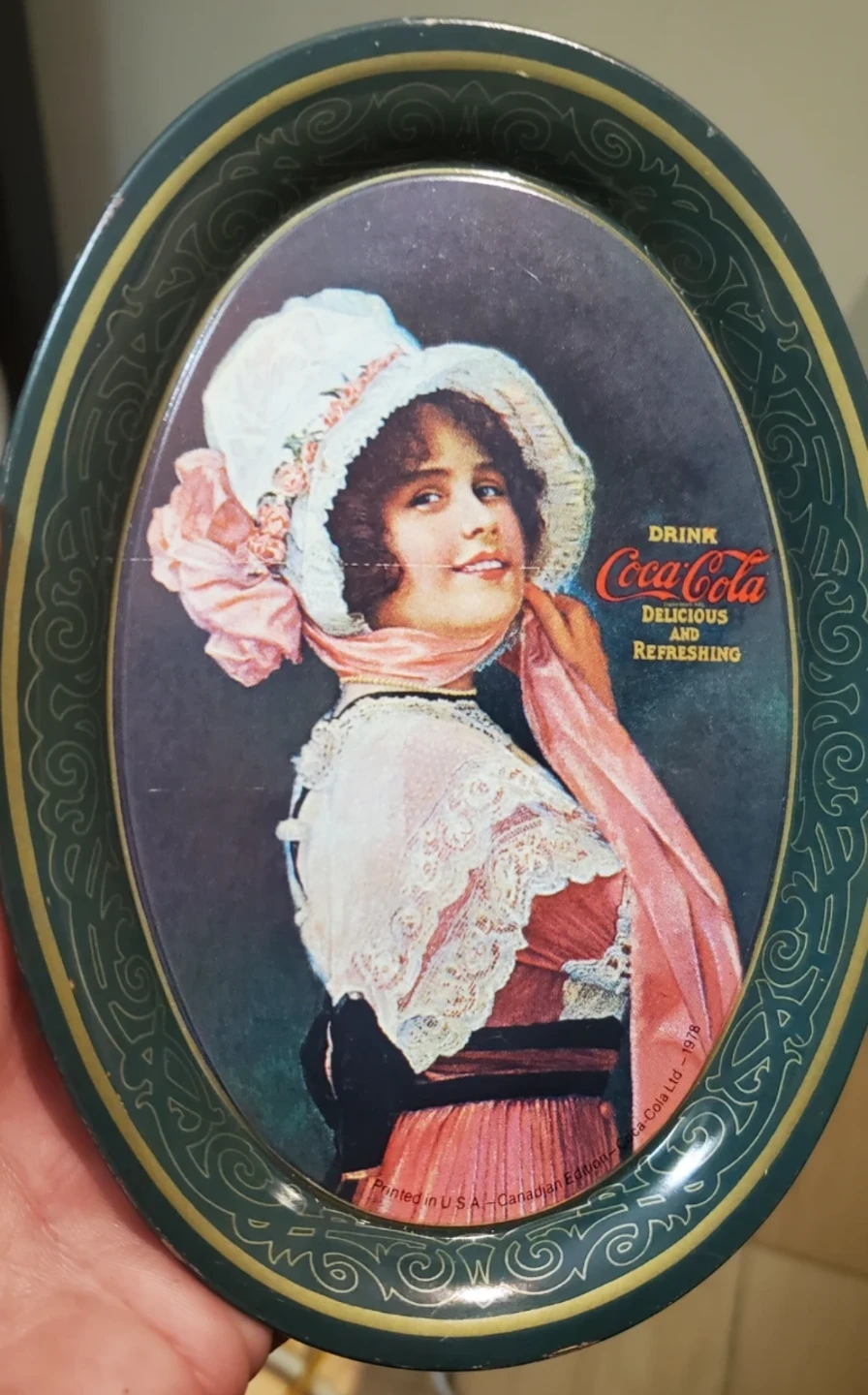 Coca-Cola "Canadian Edition" Tin Serving Tray