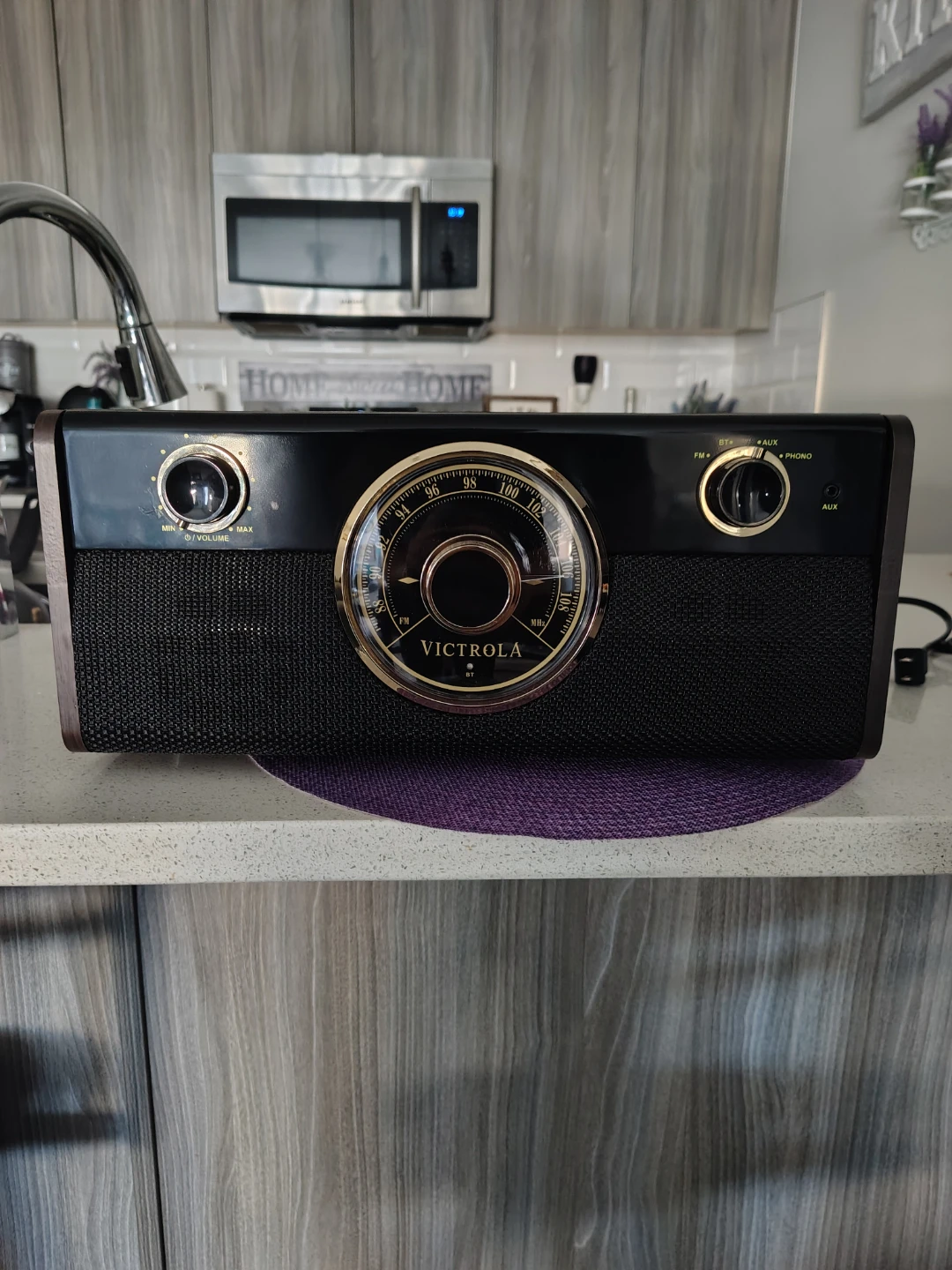 Victoria Record Player 3 Speed, Bluetooth and Radio! - photo 3