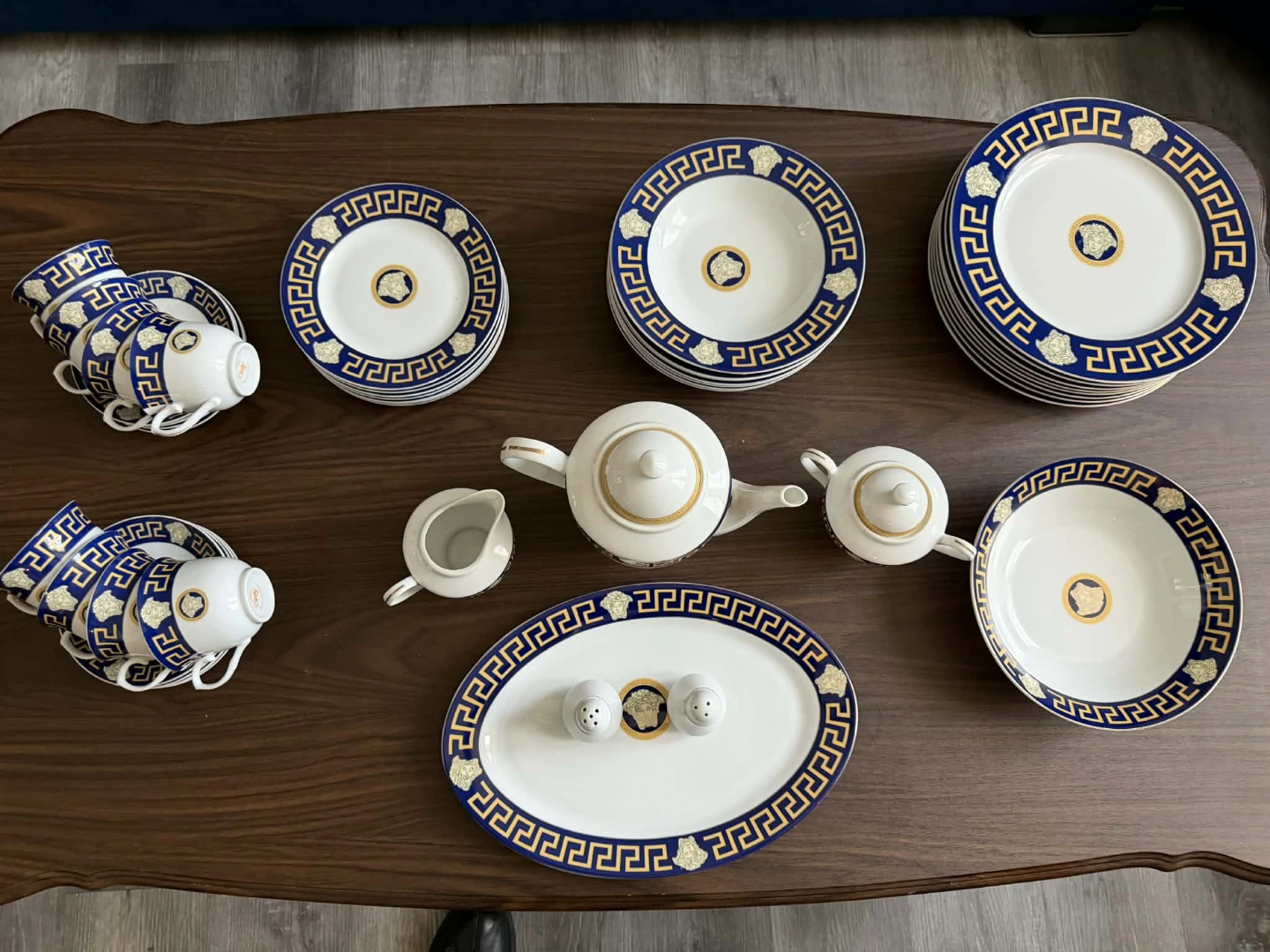 Versace Inspired Dinnerware Set - photo 4