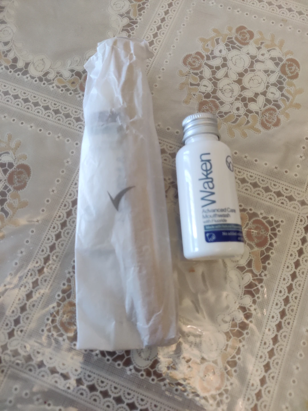 Bamford Airplane Travel Set with Eye Mask and Toiletries - photo 3
