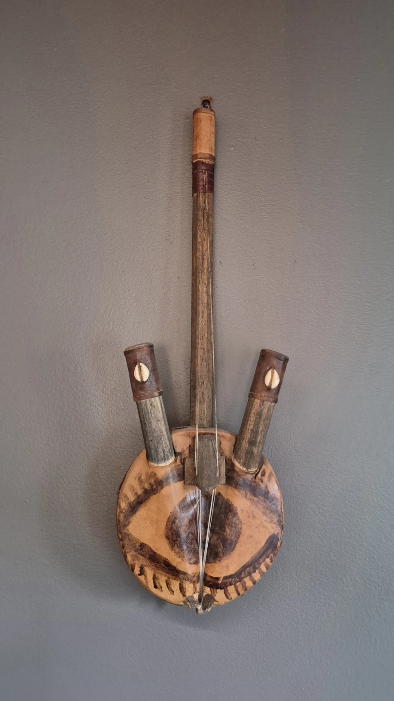 Handmade African String Instrument - photo 2