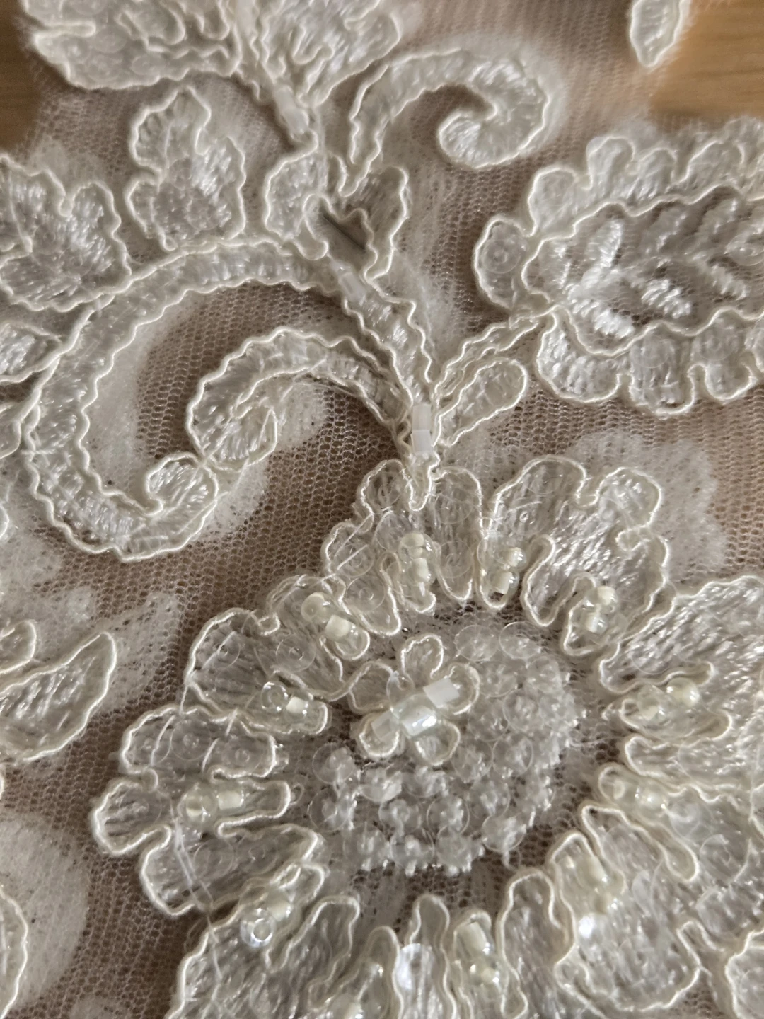 Ivory  Lace Applique with Beads - photo 3