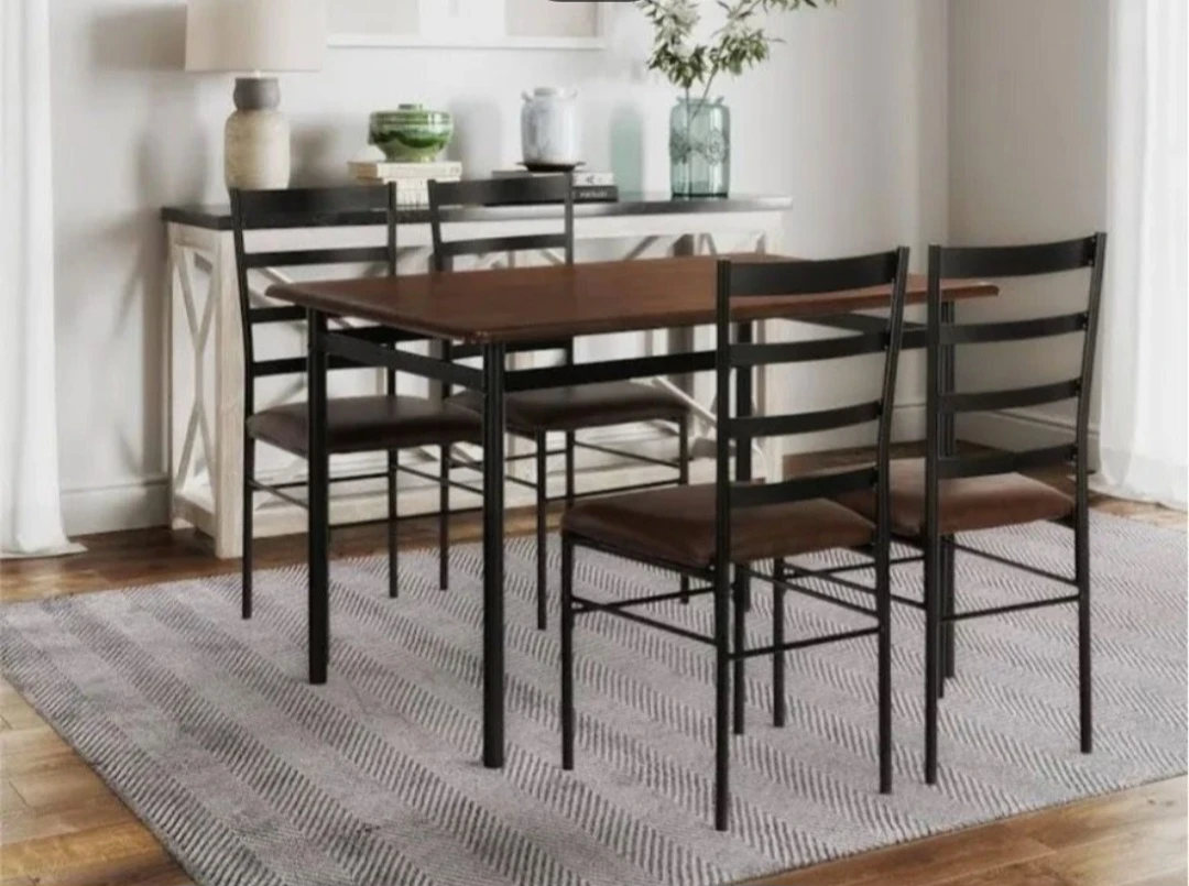 Dining Table and Chairs Set excellent condition - photo 3