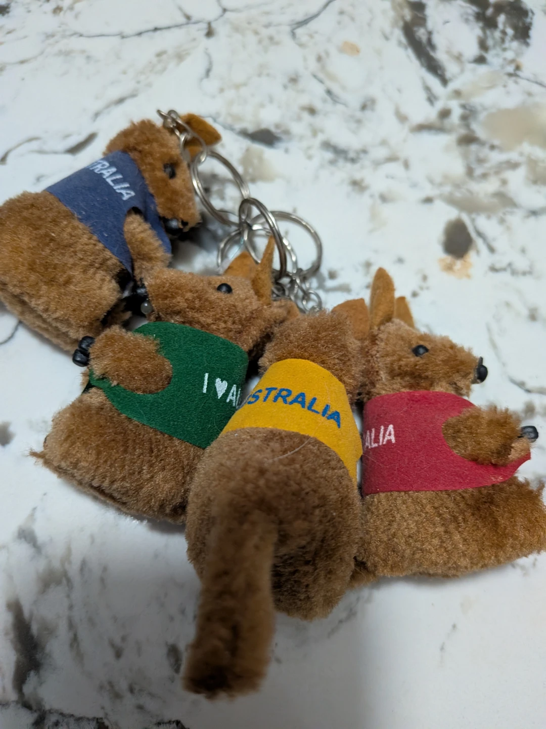 Set of 4 Kangaroo Plush Keychains - Australia Souvenirs 🌱